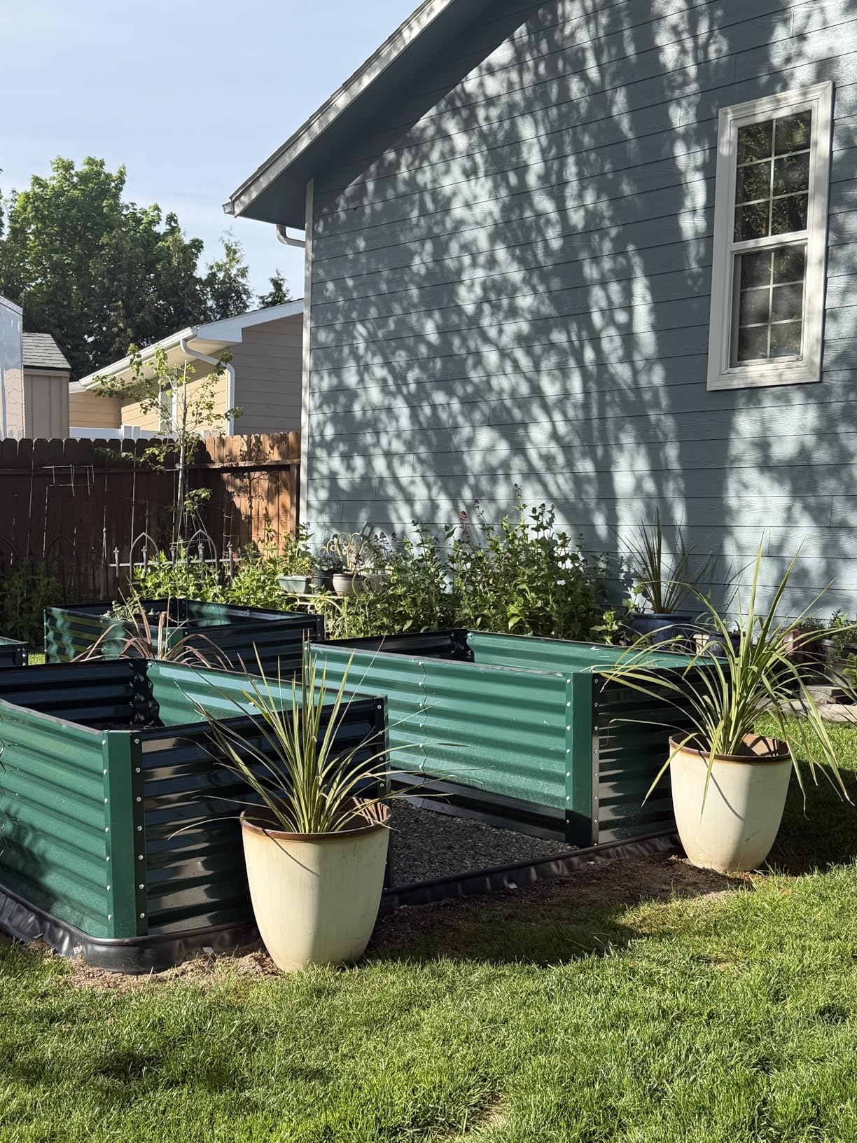 Best Choice Products 6x3x2ft Outdoor Metal Raised Garden Bed, Deep Root Box Planter, 269 Gallon Capacity, 100% Non Toxic Materials - Gray customer photo 1