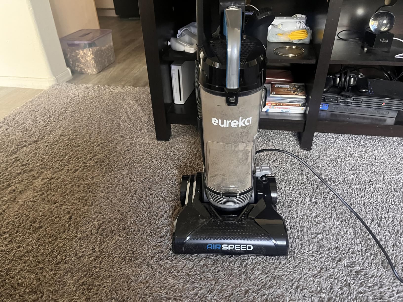 Eureka NEU10AE5 Powerful Bagless Upright Vacuum Cleaner Carpet and Floor, AirSpeed Ultra-Lightweight Vacuum Cleaner, w/ Replacement Filter, Blue customer photo 2