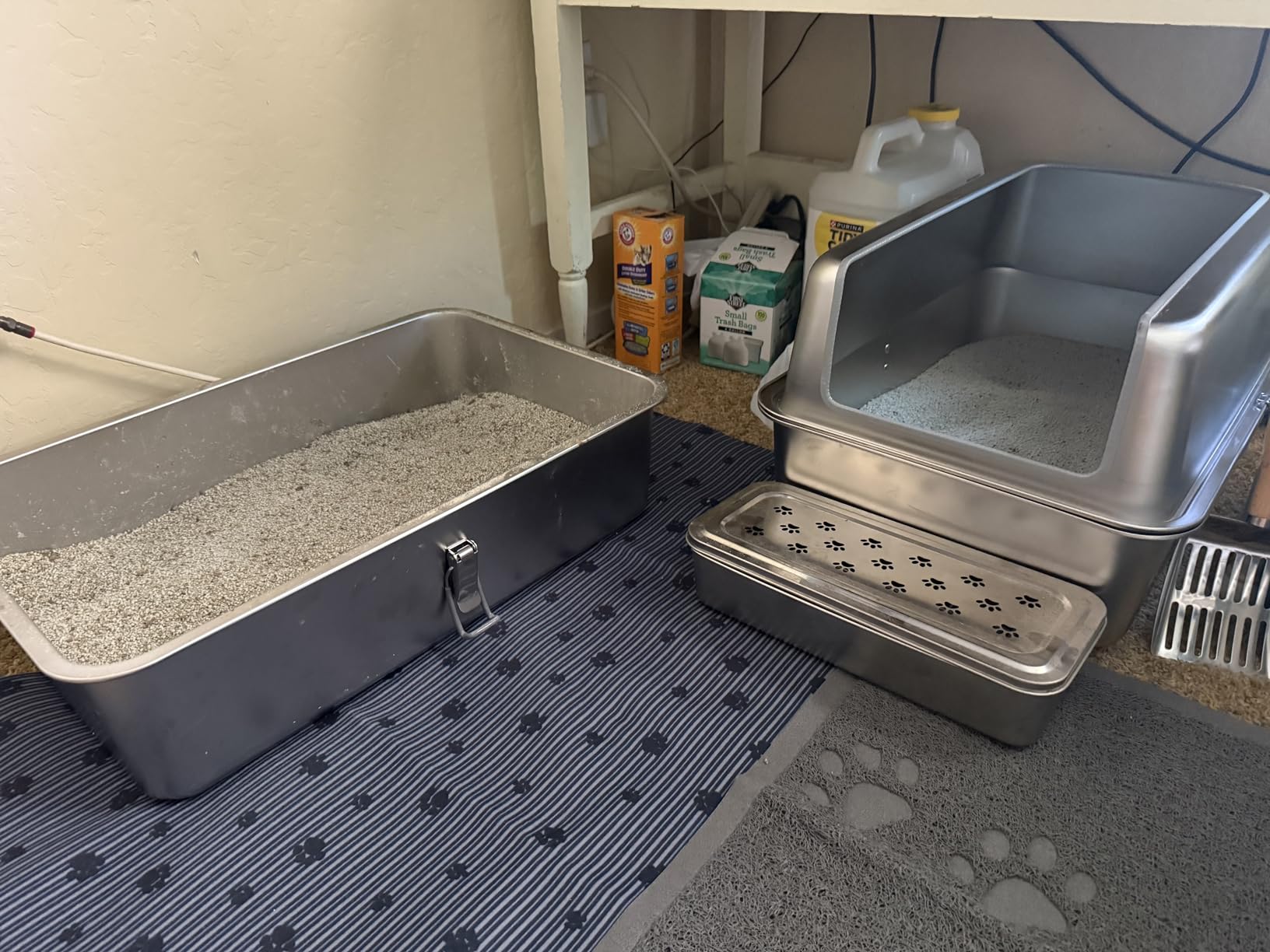 Drymate Cat Litter Box Mat, Litter Trapping Mat, Waterproof, Urine-Proof, Absorbent, Machine Washable, Soft on Paws, Contains Mess, Dark Grey, 28x36 XL customer photo 2