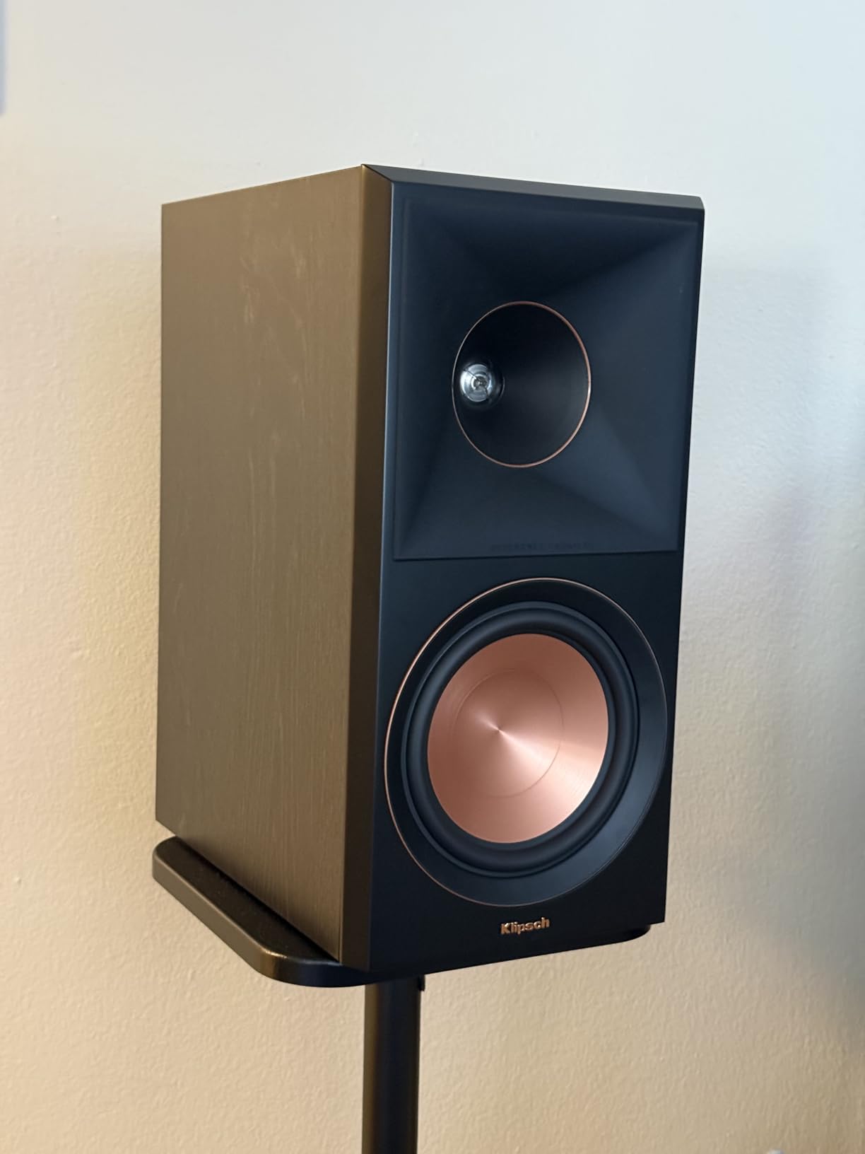 Klipsch Reference Premiere RP-600M II Walnut Bookshelf Speakers customer photo 1