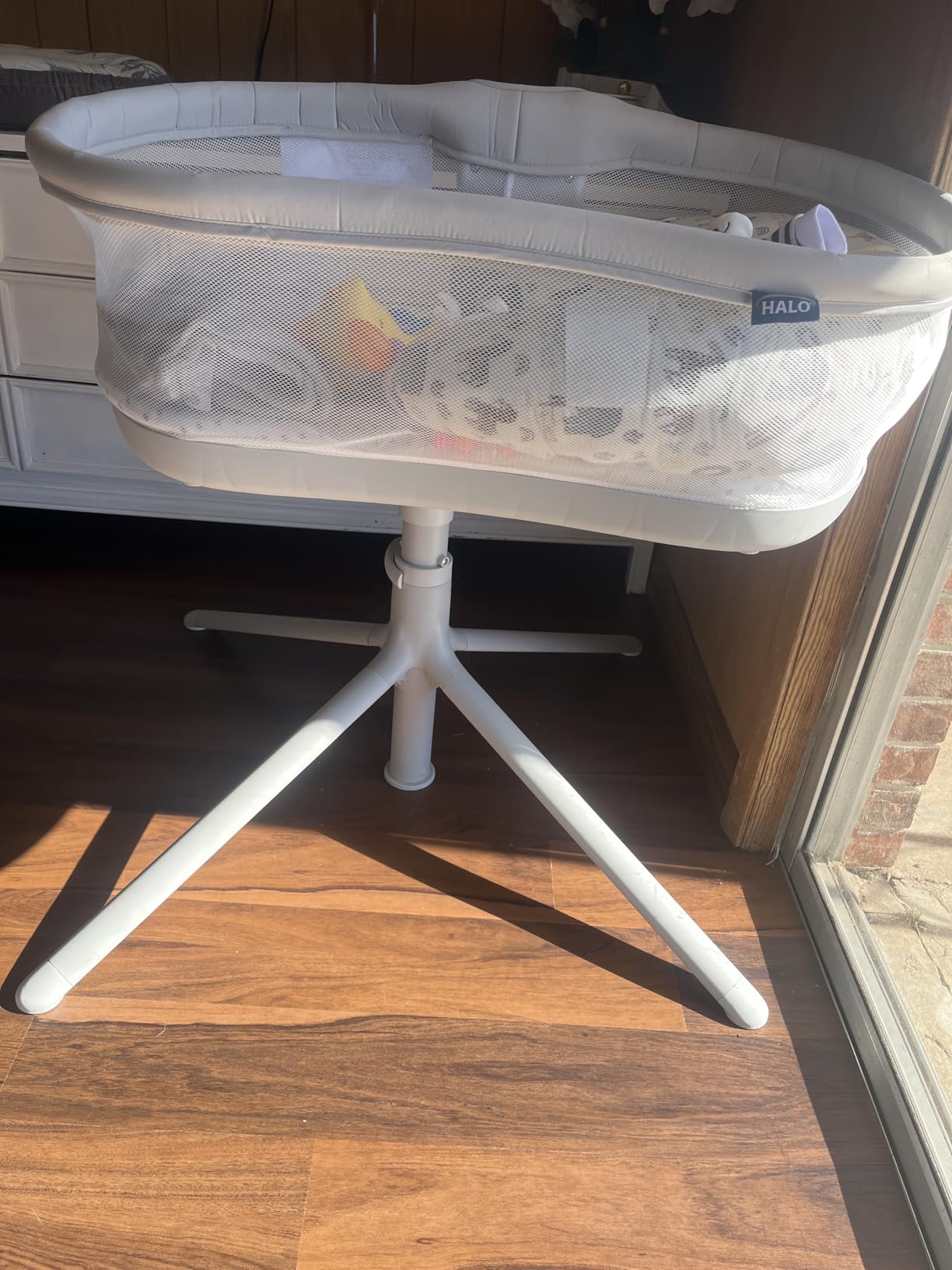 HALO BassiNest Swivel Sleeper 3.0 - Over-Bed Baby Bassinet with 360 Rotation, Adjustable Height, Breathable Mesh, Safe Close Sleeping customer photo 2
