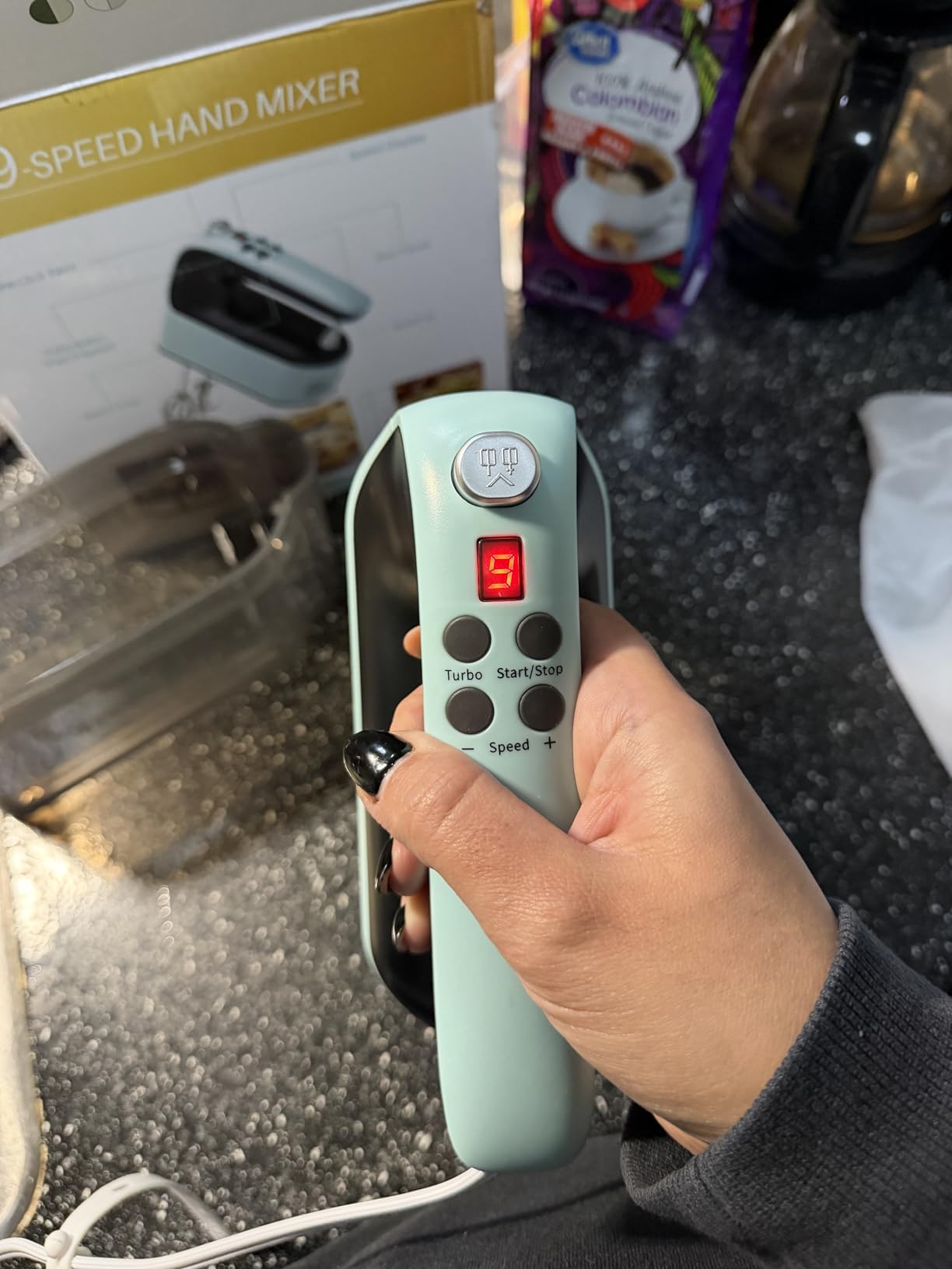 Yomelo 9-Speed Digital Hand Mixer Electric, 400W Powerful DC Motor, Hand Mixer Electric Handheld with Snap-On Storage Case, 5 Stainless Steel Accessories, Beaters, Dough Hooks, Whisk(Ice Blue/Black) customer photo 1