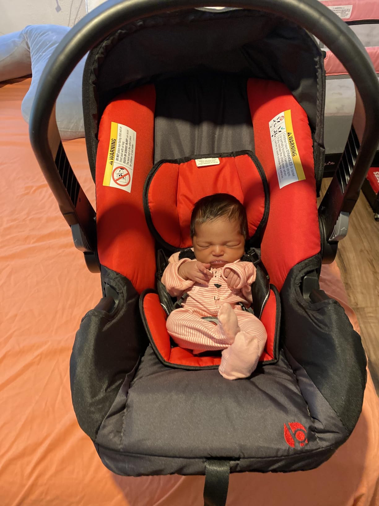 Baby Trend EZ-Lift Plus Infant Car Seat, Ultra Grey - Newborn Comfort Padding, Lightweight Carry Build customer photo 2