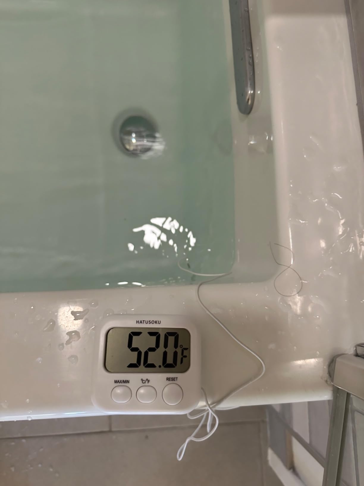 HATUSOKU Digital Thermometer with External Sensor, Magnet, Suction Cup, Water Thermometer, Aquarium, Refrigerator, Freezer (Black) customer photo 1