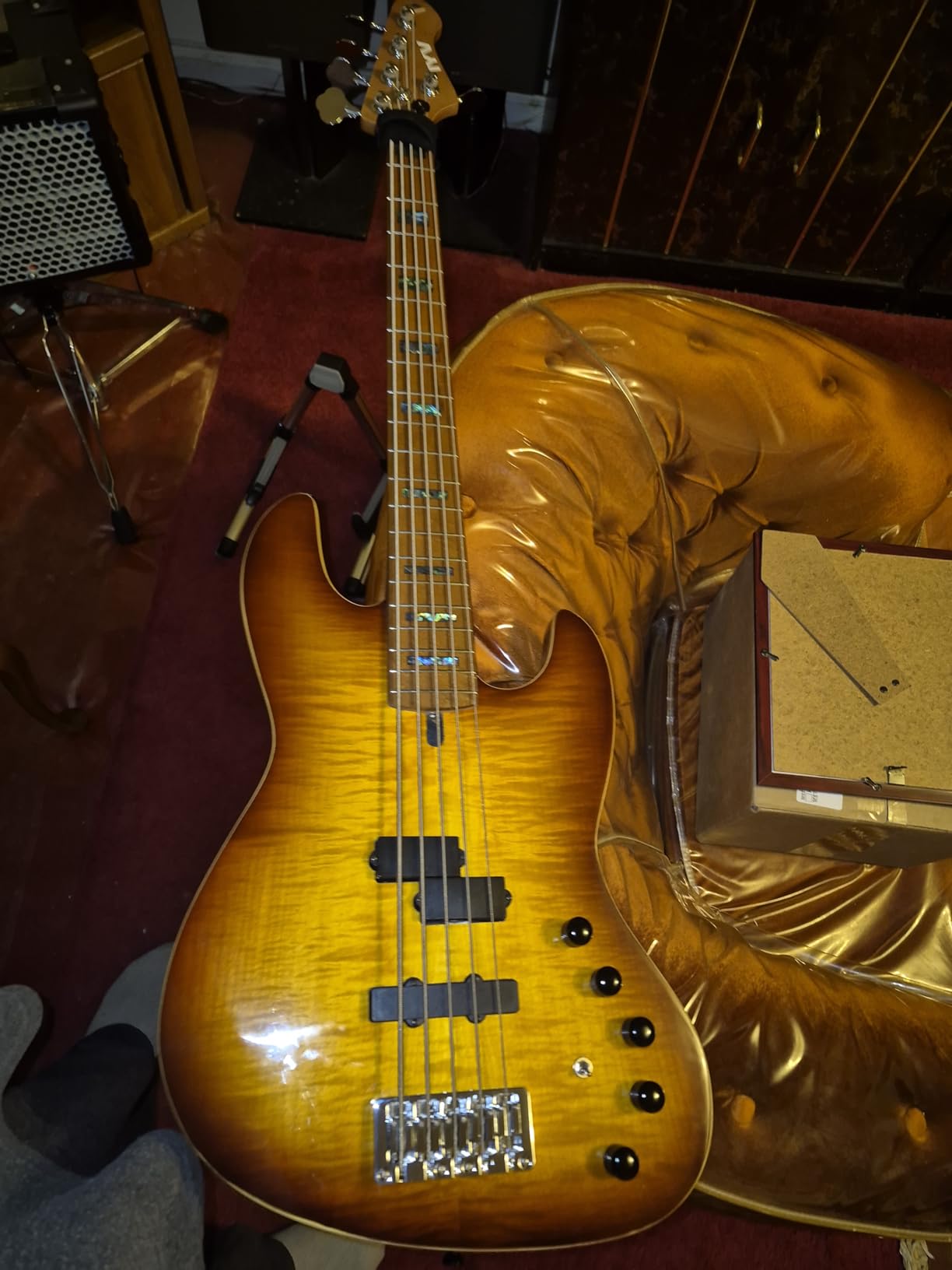 IYV IPJB-500A Solid Body with Flame Maple Electric Jazz Bass, Natural customer photo 2