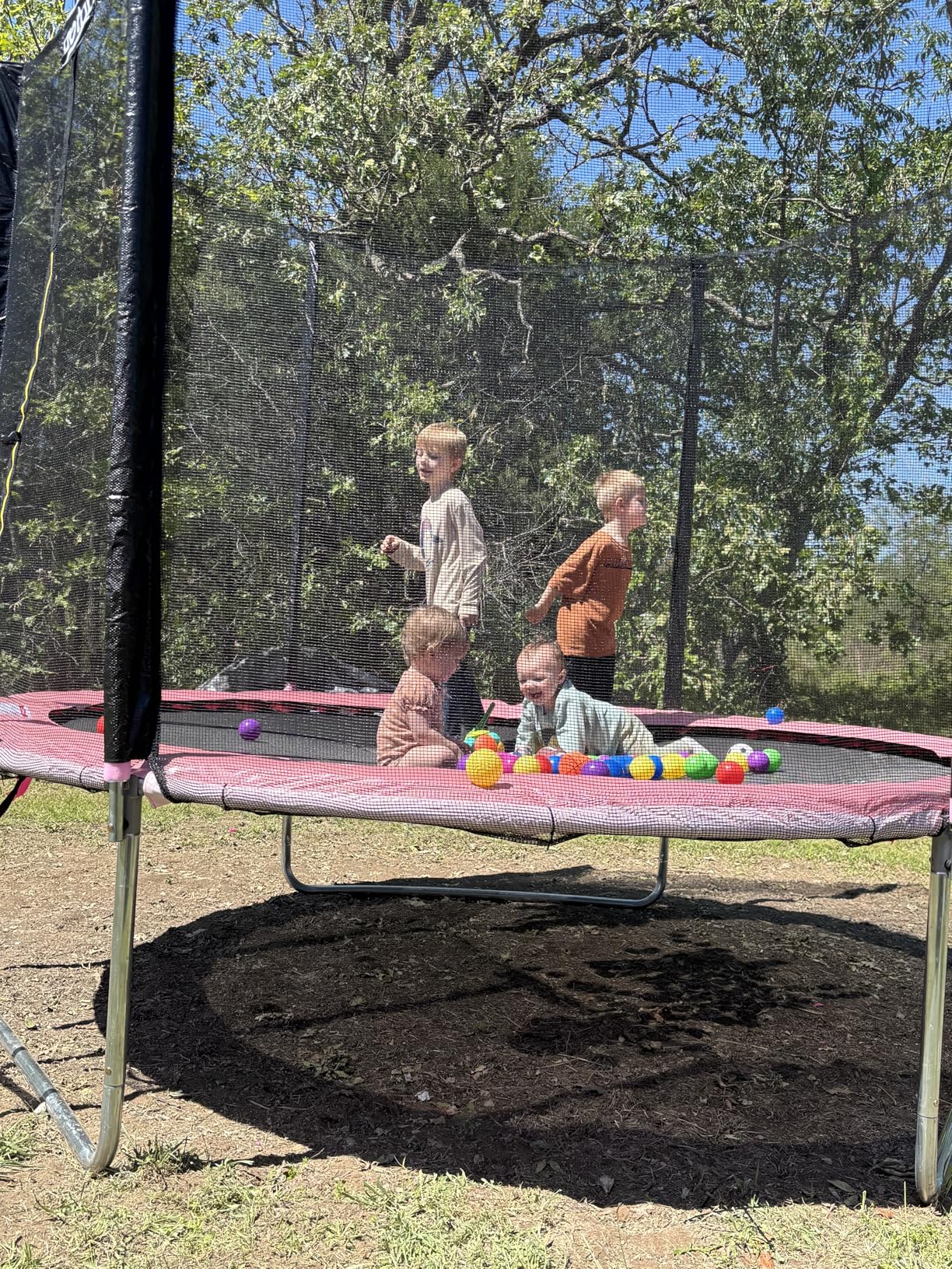 AOTOB 8FT 10FT 12FT 14 FT 15FT Trampoline with Safety Enclosure Net,Outdoor Trampoline with Basketball Hoop, Heavy Duty Jumping Mat and Spring Cover Padding for Kids and Adults, Storage Bag and Ladder customer photo 1
