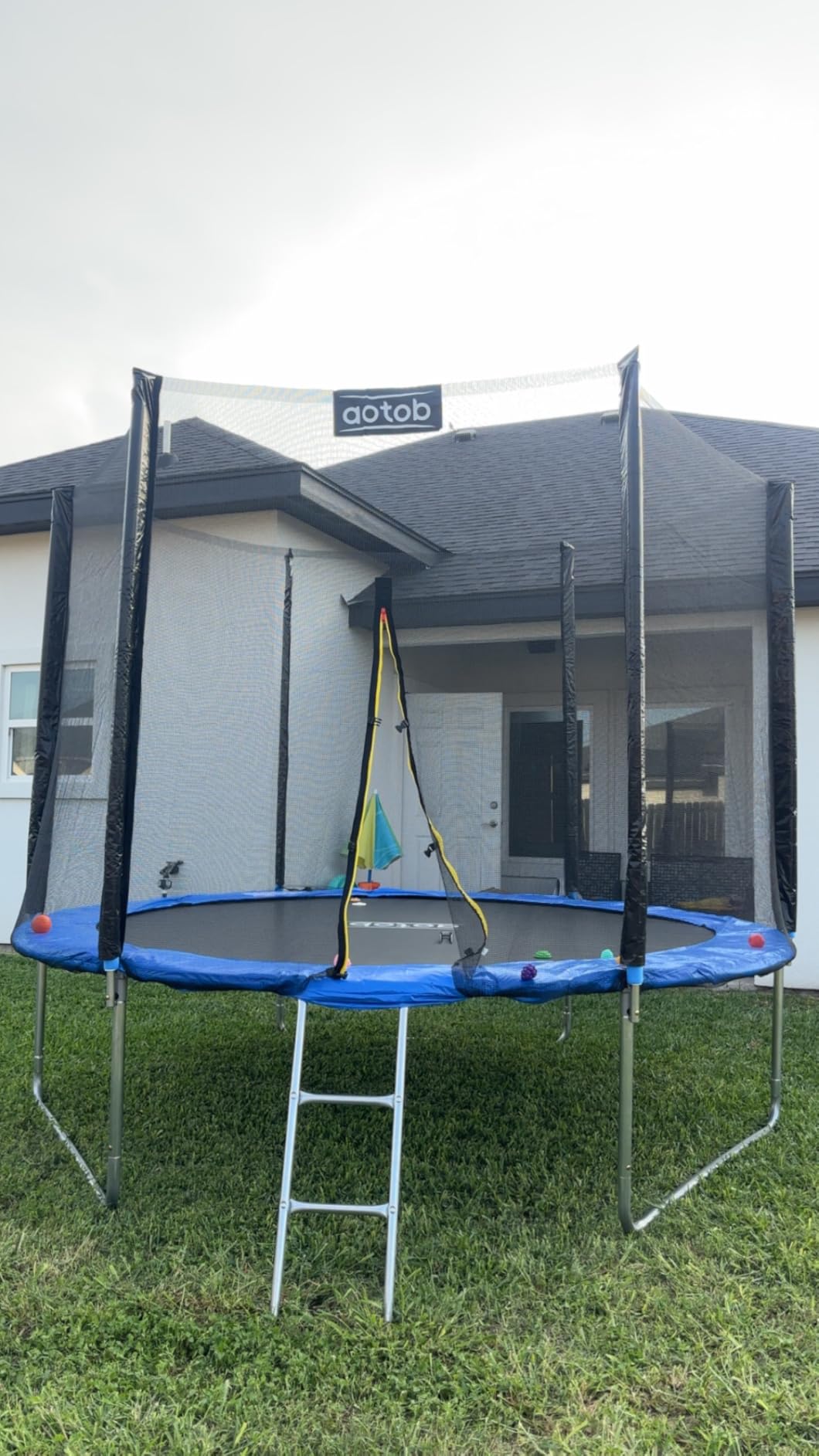 AOTOB 8FT 10FT 12FT 14 FT 15FT Trampoline with Safety Enclosure Net,Outdoor Trampoline with Basketball Hoop, Heavy Duty Jumping Mat and Spring Cover Padding for Kids and Adults, Storage Bag and Ladder customer photo 2
