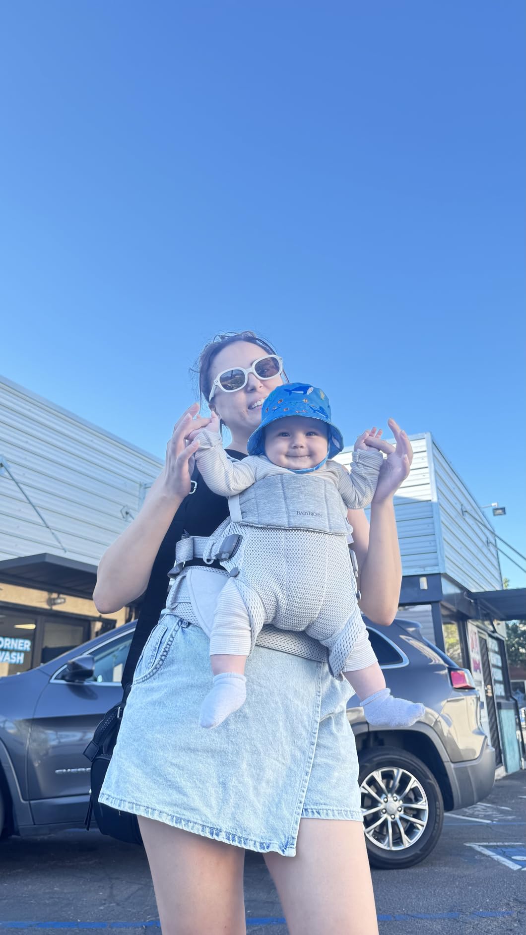 BabyBjorn Baby Carrier Harmony customer photo 1