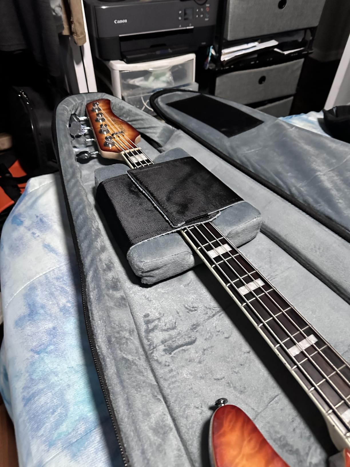 GHOSTFIRE High-End Bass Gig Bag, Super Thick Padded Electric Bass Case for Precision/Jazz Bass, with Detachable Expansion Pouch, Grey customer photo 1