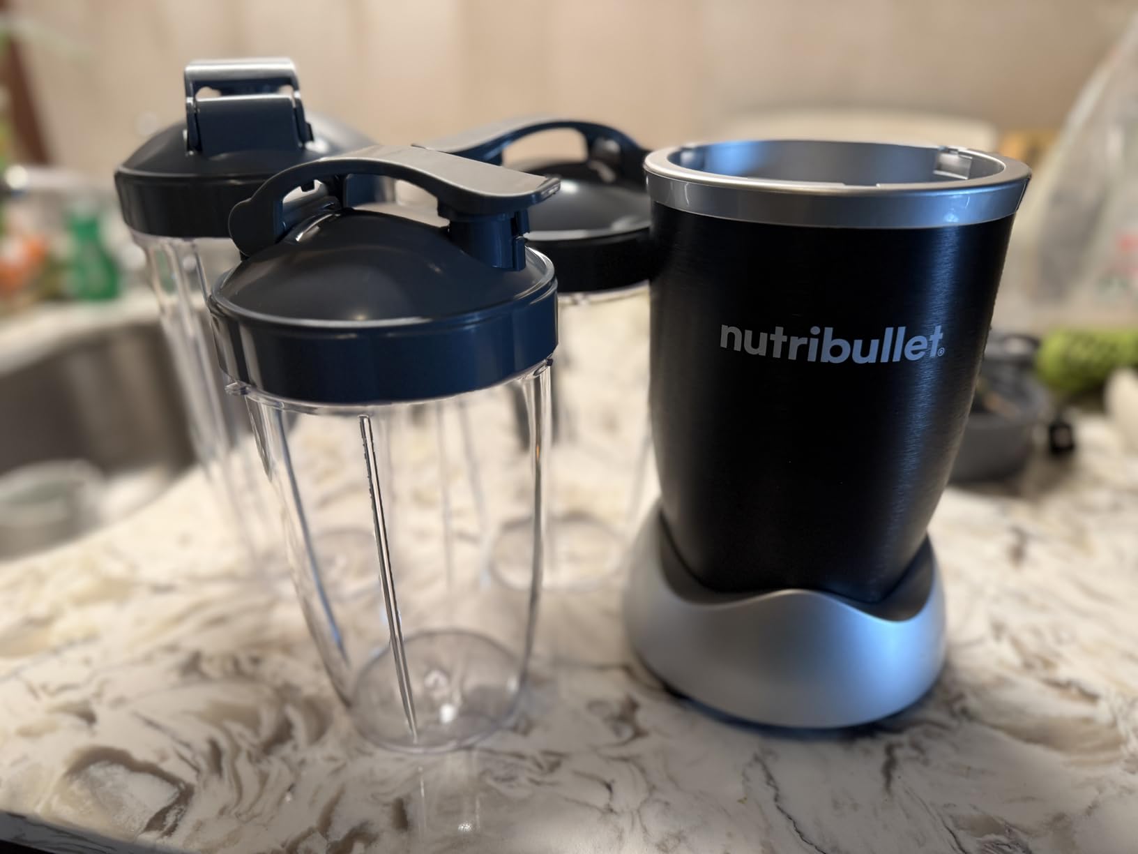 NutriBullet Special Edition NutriBullet Pro 900 - Watt Blender (MatteBlack) customer photo 1