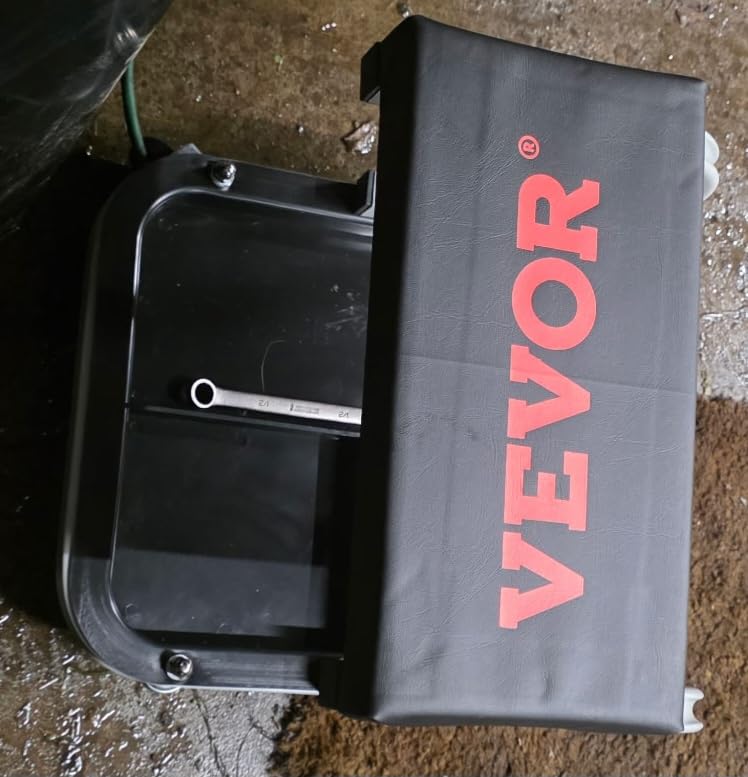 VEVOR Rolling Creeper Garage/Shop Seat, 250 LBS Capacity Padded Rolling Workshop Stool customer photo 1