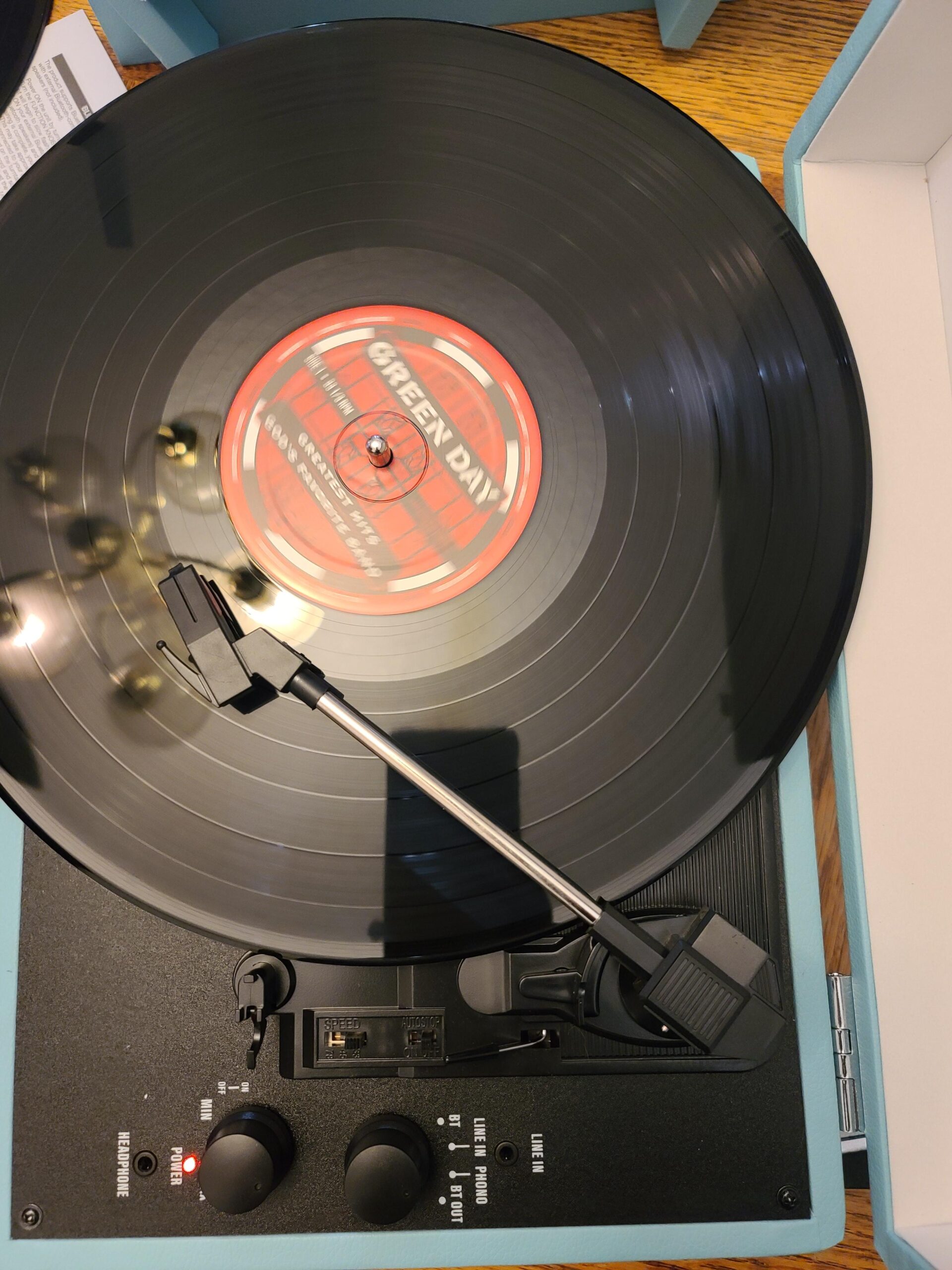 Victrola Journey+ Signature Turntable Record Player 33-1/3, 45 & 78 RPM Suitcase Vinyl Record Player, Bluetooth Connectivity & Built-in Speakers, Stereo RCA Output, Linen Finish (Cream) customer photo 1