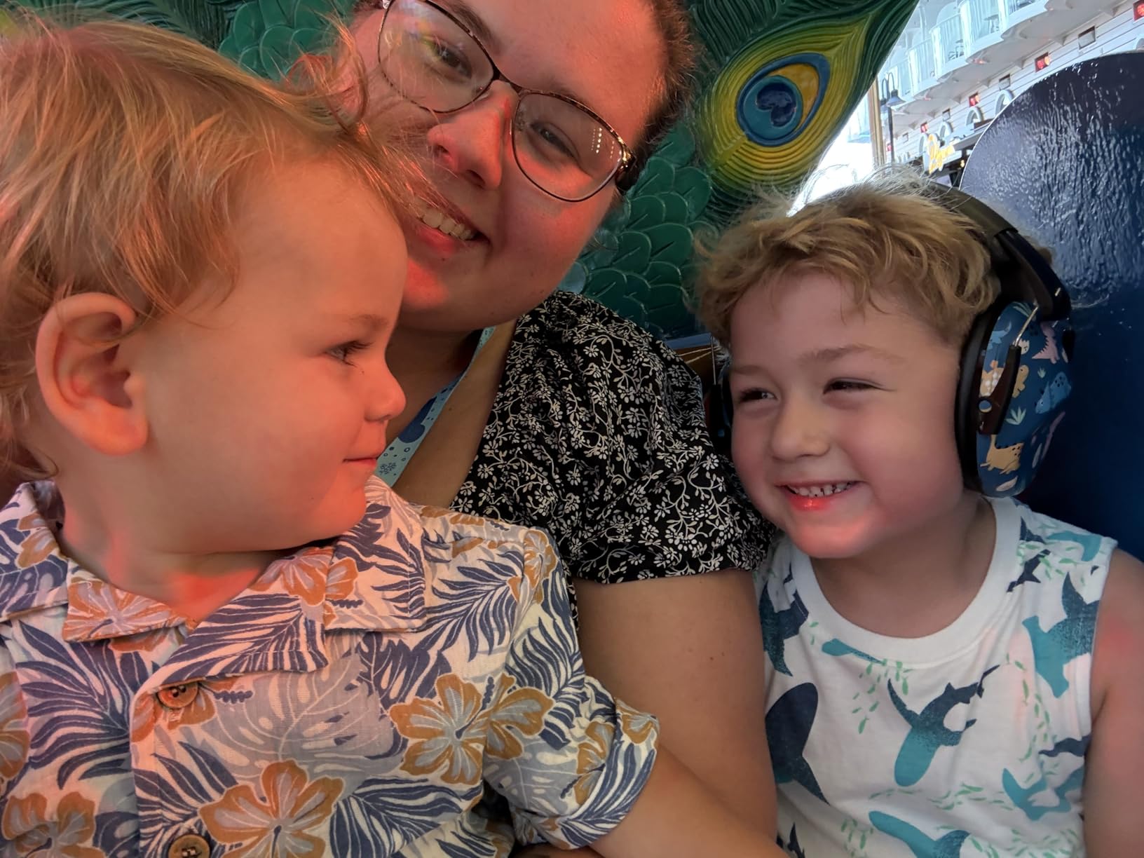 Vanderfields Hearing Protection Ear Muffs - Over 31 dB (2K Hz) Broad Noise Cancelling Sound Reduction Earmuffs for Kids 3-12 customer photo 1
