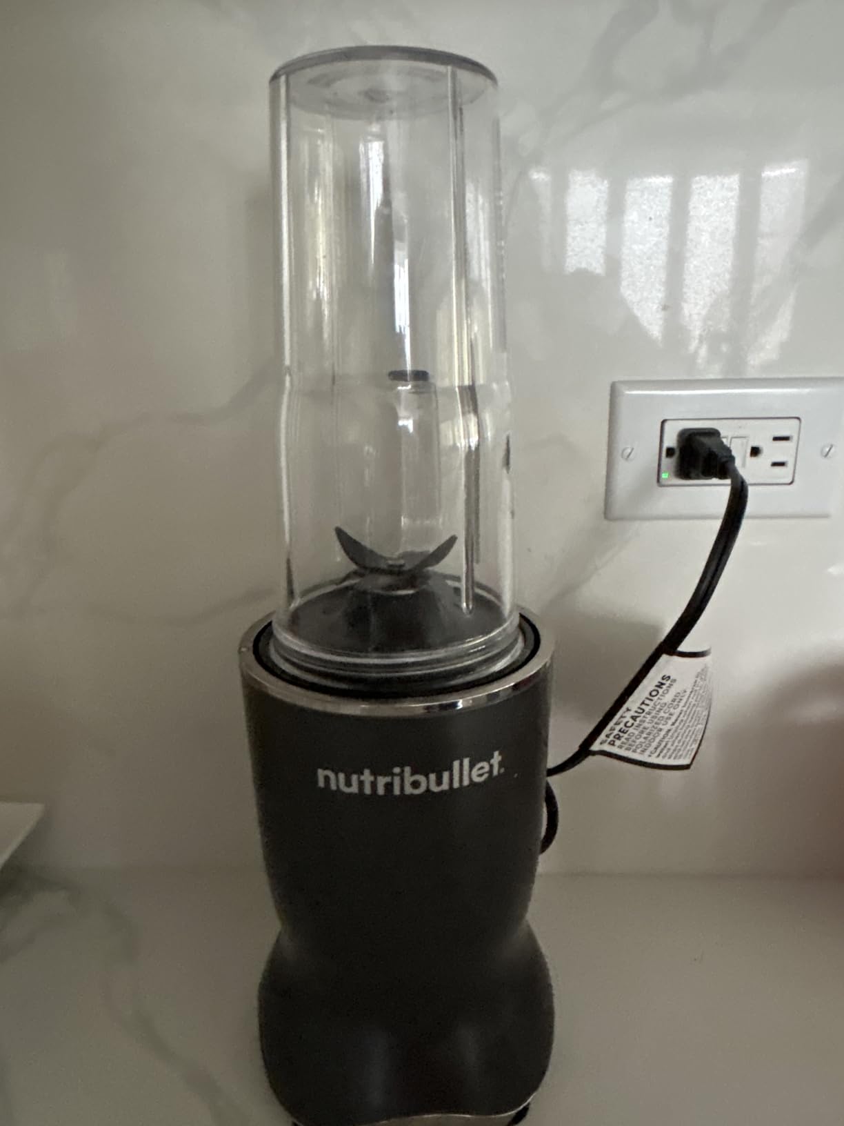 nutribullet Ultra Personal Blender NB50500, 32 oz, Gray customer photo 1