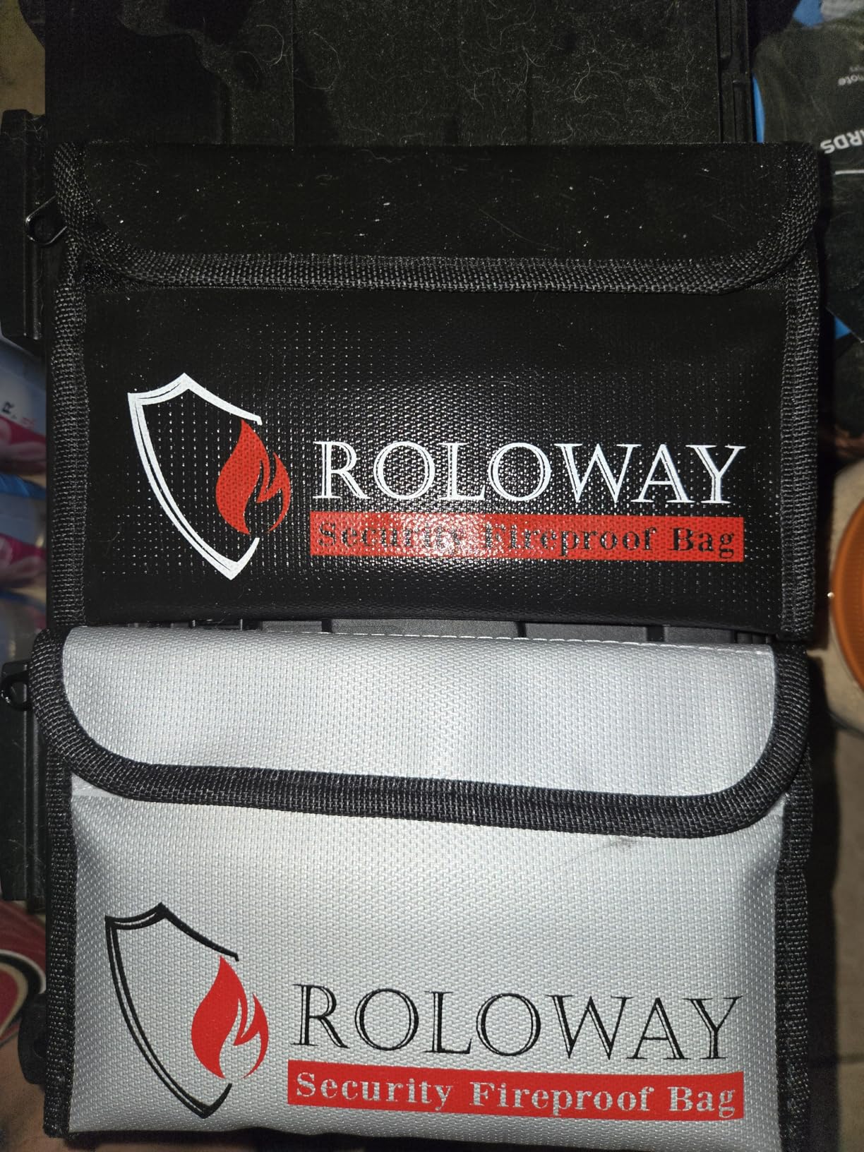 ROLOWAY Fireproof Bag (9.6 x 6.6 inches) 5200℉ Heat Insulated, Fireproof Money Bag with Zipper for Cash (2-Pack Black) customer photo 1