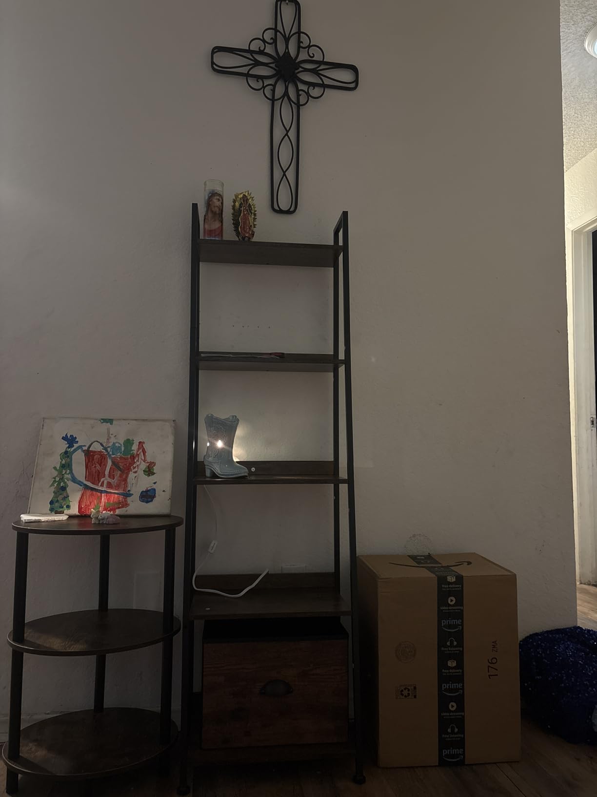 Furologee 5-Tier Ladder Shelf, Ladder Bookshelf with Removable Drawer, Rustic Bookcase Storage Rack Organizer, Wood Metal Freestanding Storage Shelf for Living Room, Home Office, Bedroom, Balcony customer photo 1