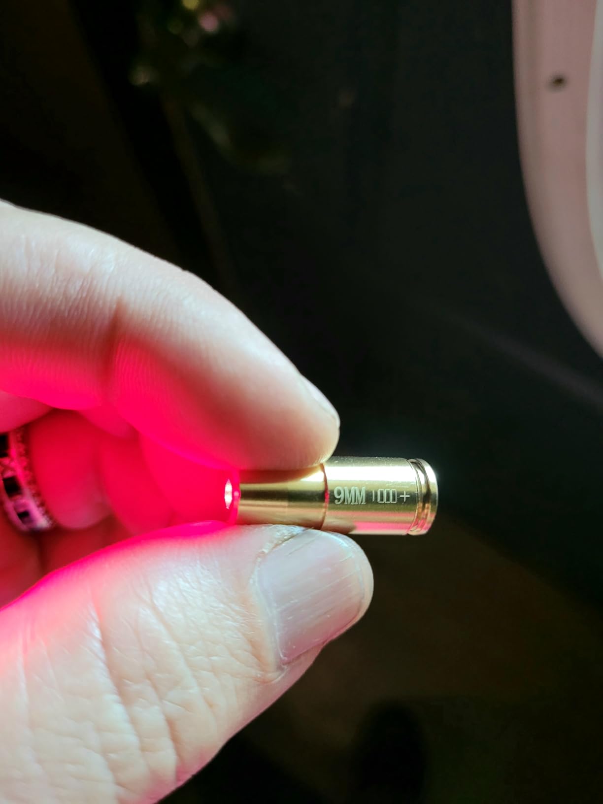 EZshoot Bore Sight Laser 9mm/223 5.56mm/243 308/12-Gauge Red Laser Boresighter with Portable Tin Case and Extra Batteries customer photo 2