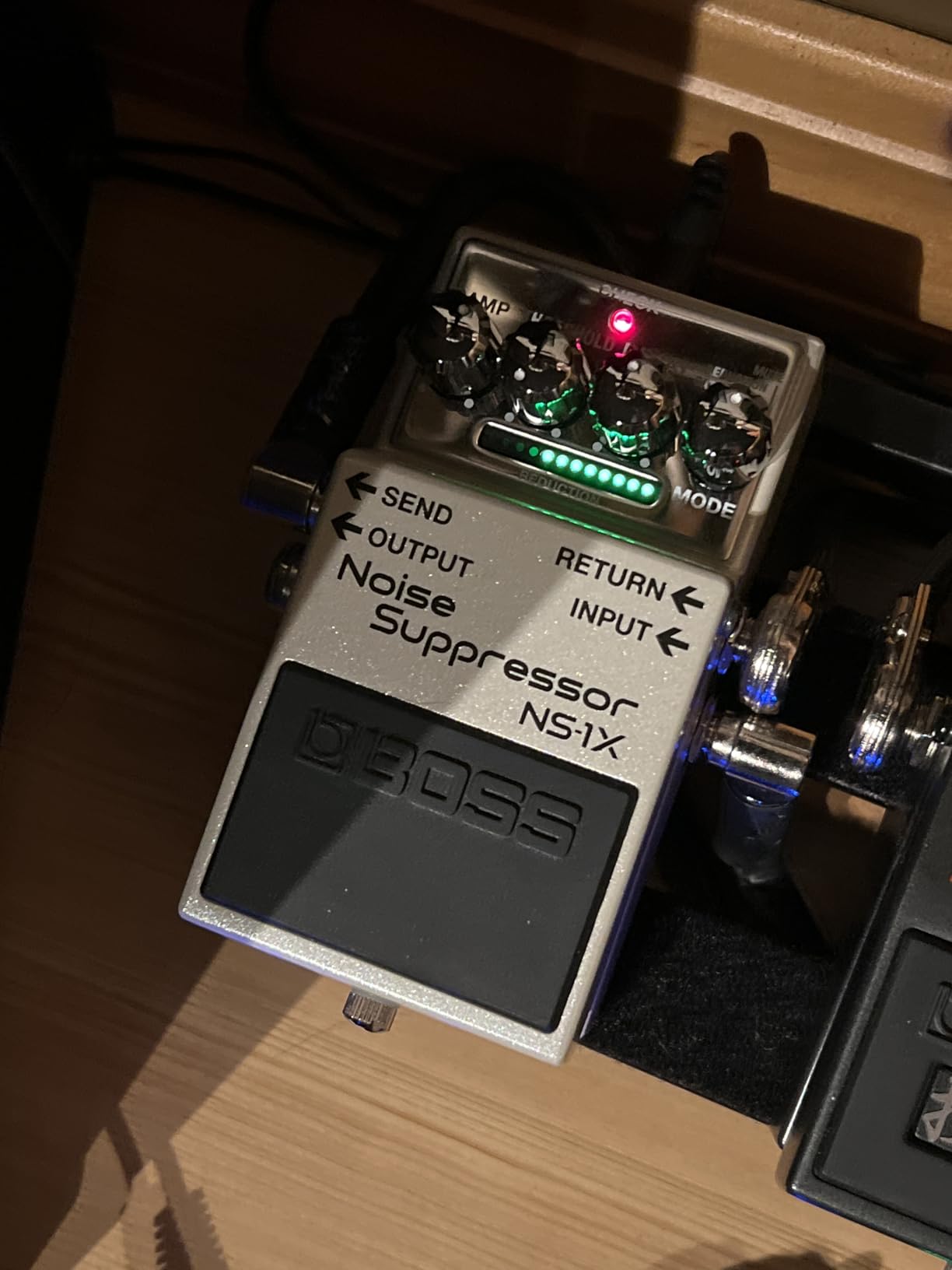 BOSS NS-1X Noise Suppressor | Next-Generation Noise Reducer & Ultra-Fast Gate for Guitar, Bass & Other Instruments | BOSS MDP Technology | Reduction Mode | Intuitive Operation | Send/Return Loop customer photo 2