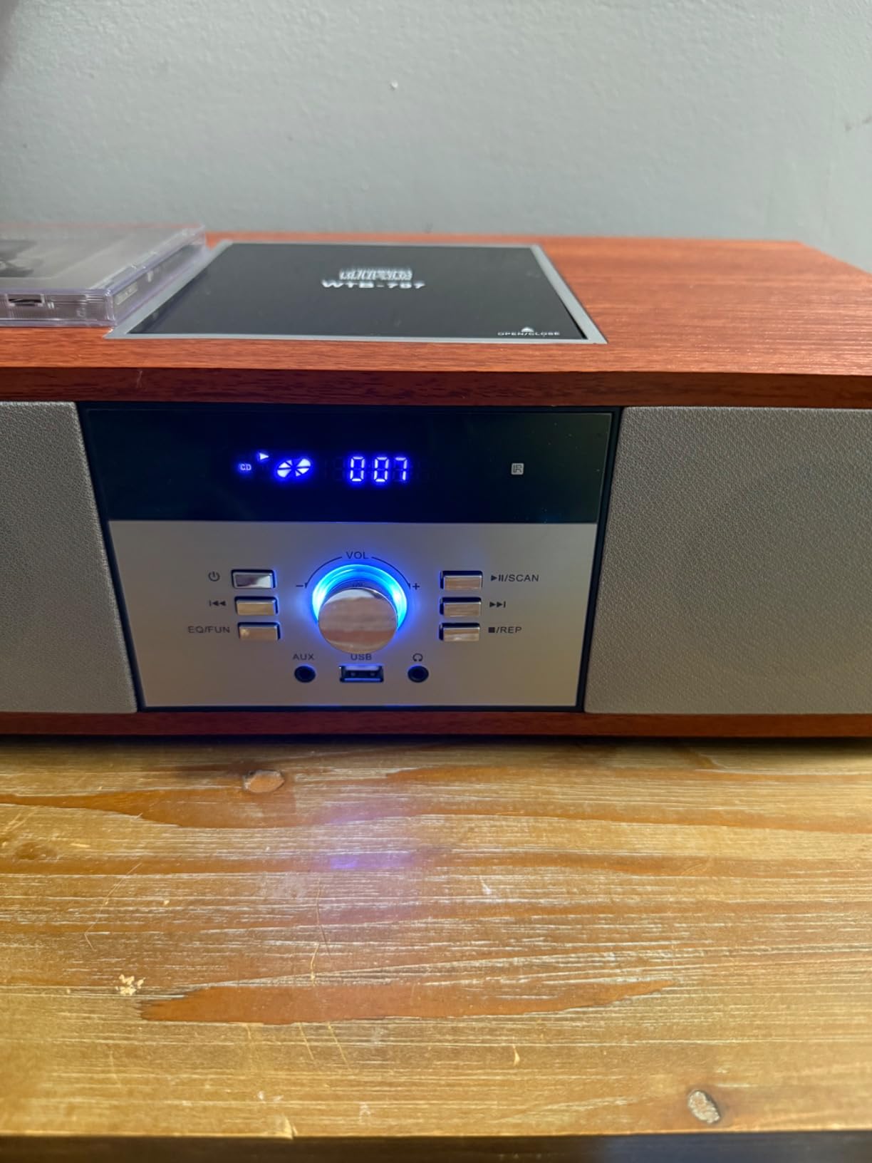 Nostalgic Bluetooth Stereo System for Home, WISCENT Vintage Micro HiFi Systems CD Player, with Bluetooth Audio Streaming, FM Radio, USB Port, Aux-in, Earphone Port (Brown) customer photo 2