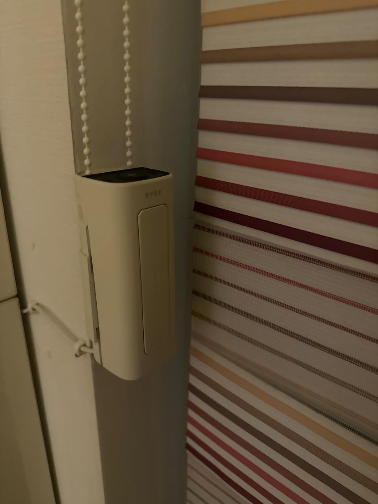 RYSE SmartShade & Wired Plug | Retrofit & Upgrade Existing Beaded Blinds | Convert Normal Shades into Motorized Electric Shades | Easy Control with RYSE Smartphone App customer photo 1