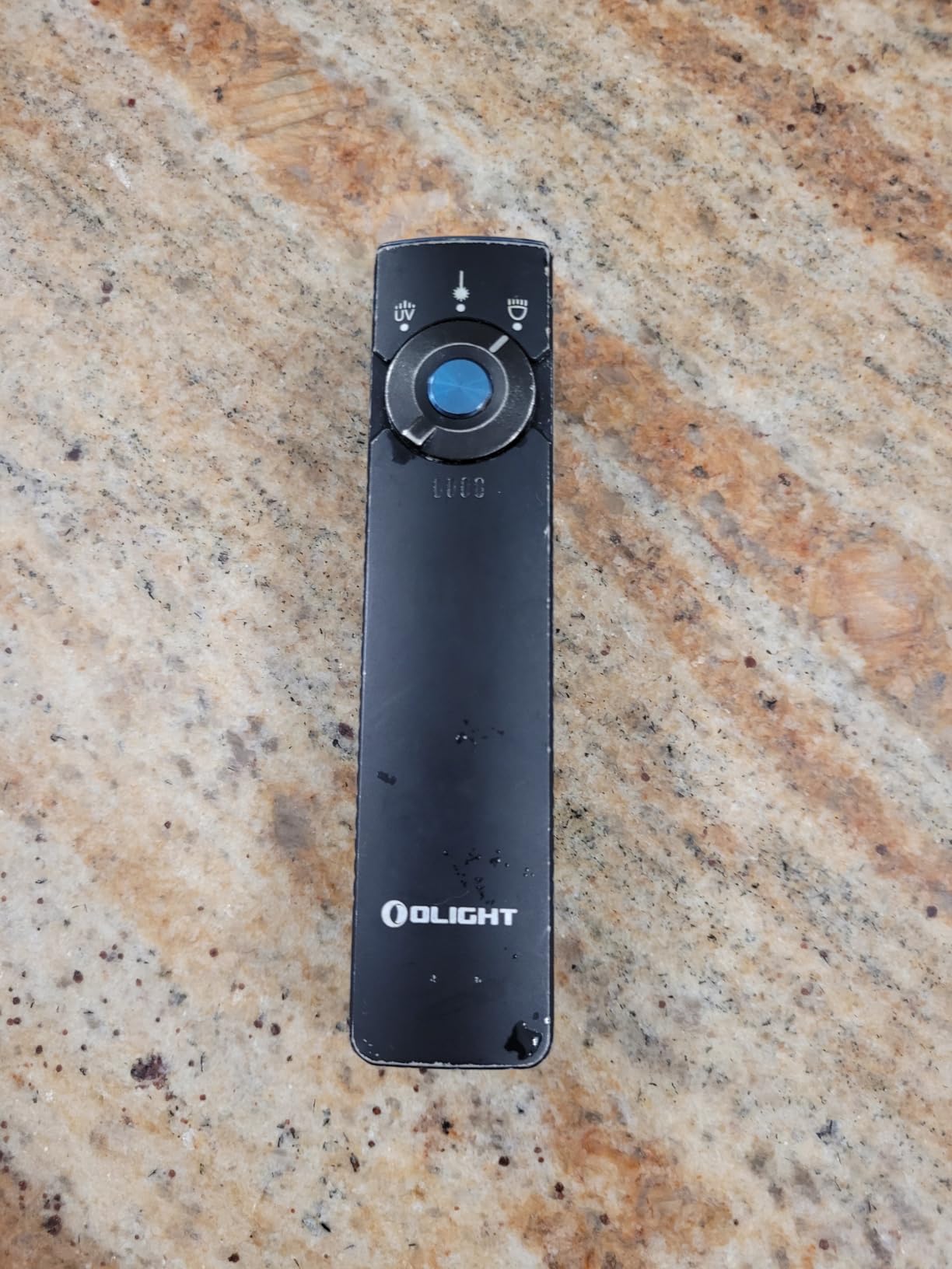 OLIGHT Arkfeld Pro Rechargeable EDC Flat Flashlight with UV and White LED Combo, 1300 Lumens Portable Pocket Lights for Outdoors Emergency Working (OD-Green CW) customer photo 2