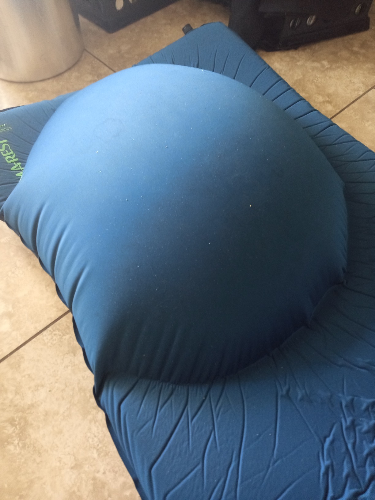 Therm-a-Rest LuxuryMap Self-Inflating Foam Camping Sleeping Pad, Regular - 20 x 72 Inches customer photo 2