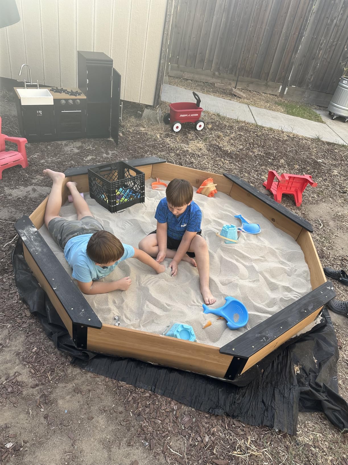 85''x78''x9'' Octagon Sandbox with Cover for Kids Outdoor Play, Wood Large Sandpit with 4 Benches, Quick Easy Install, US. Patented customer photo 2