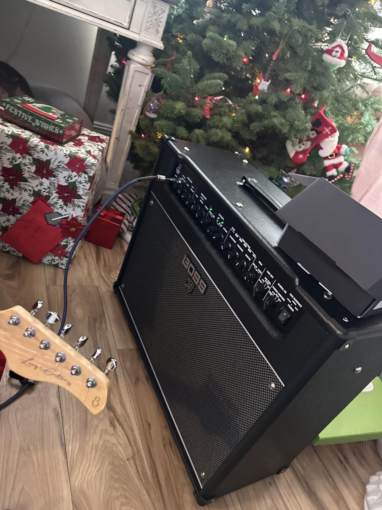 BOSS Katana Artist Gen 3 Guitar Amplifier | Flagship 100-Watt Combo Amp | 12-Inch Waza Speaker | Evolved Tube Logic Sound customer photo 2