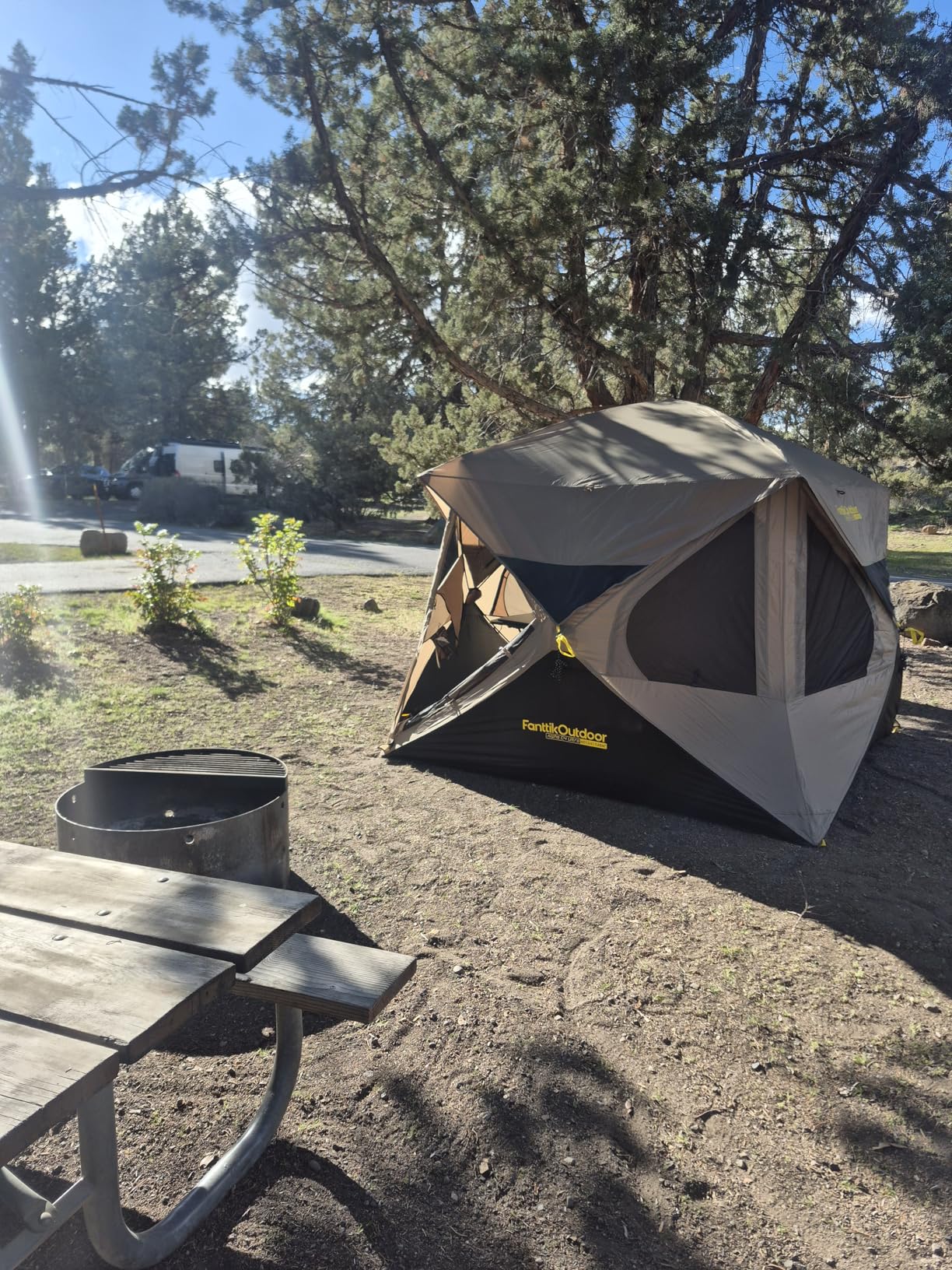 FanttikOutdoor Alpha C4 Ultra Camping Tent 4 Person Pop Up Instant Cabin Setup in 60 Seconds Portable Hub Tent with Rainfly & Windproof for Outdoor Camping & Overlanding customer photo 2