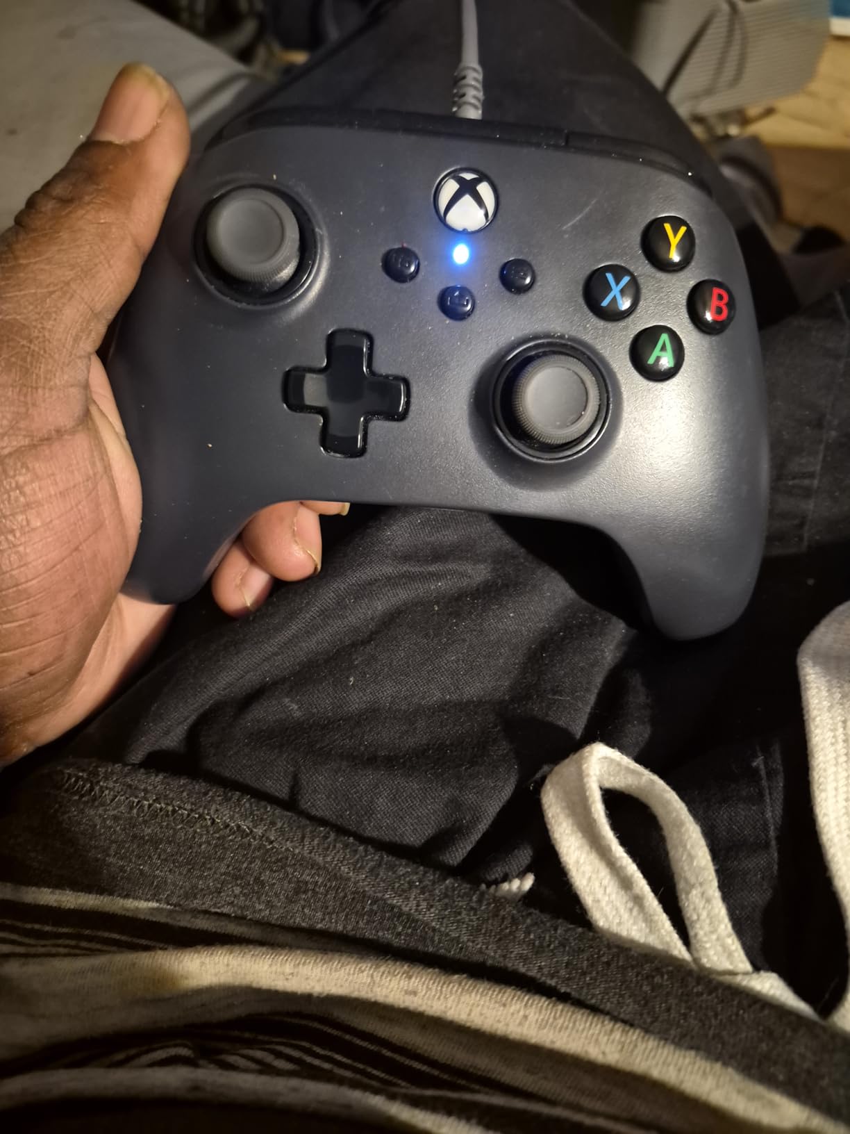 8Bitdo Ultimate C Hall Effect Joysticks/Hall Trigger Wired Controller with RGB Lighting Fire Ring, 3.5mm Audio Jack for Xbox Series X|S, Xbox One, Windows 10/11 - Officially Licensed (Dark Gray) customer photo 1