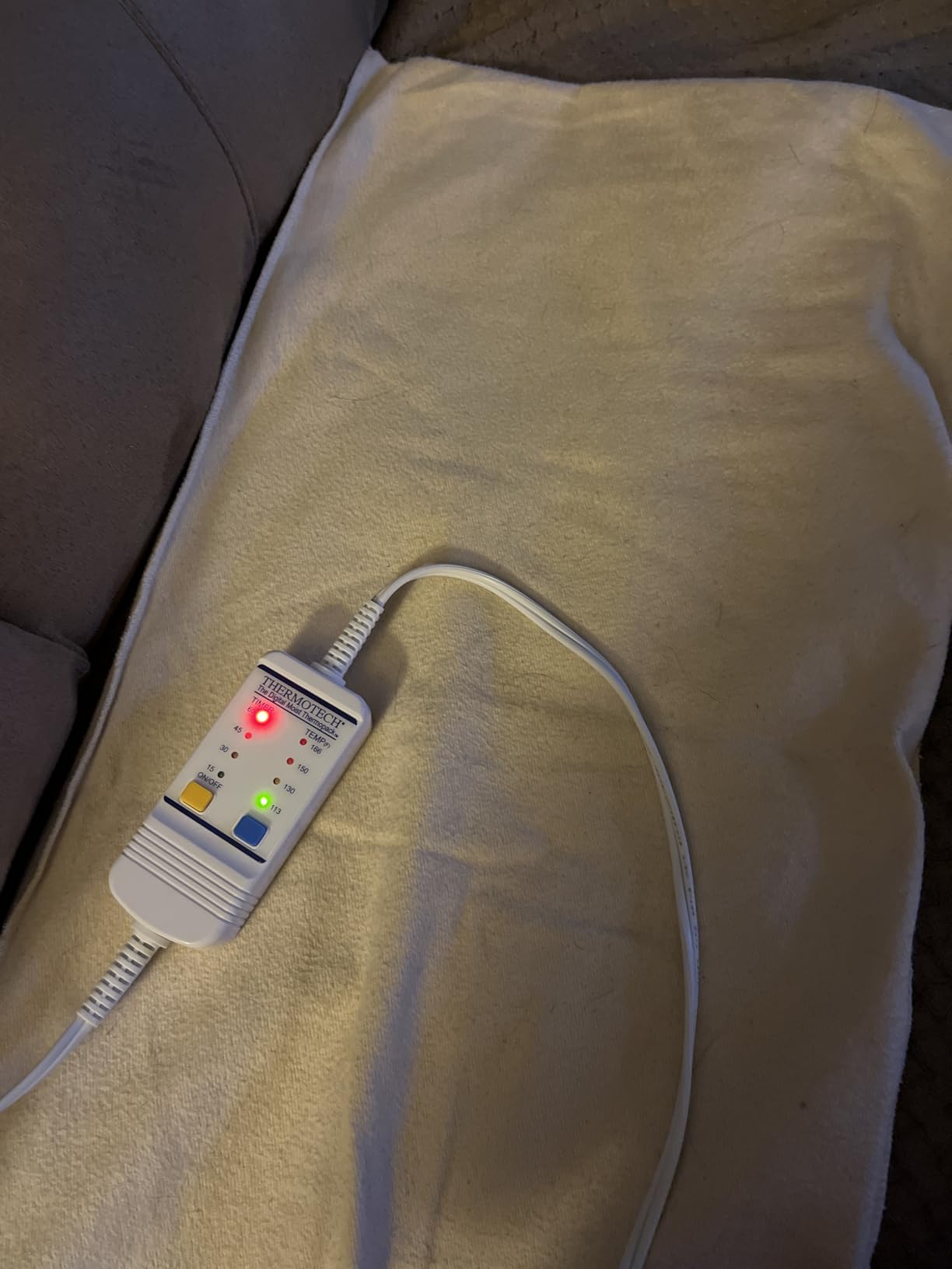 Professional Grade Heating Pad with Automatic Moist Heat by Thermotech, High-Heat Heating pad for Deep Penetrating Heat - 2nd Gen Version (Extra Large King Digital - 26