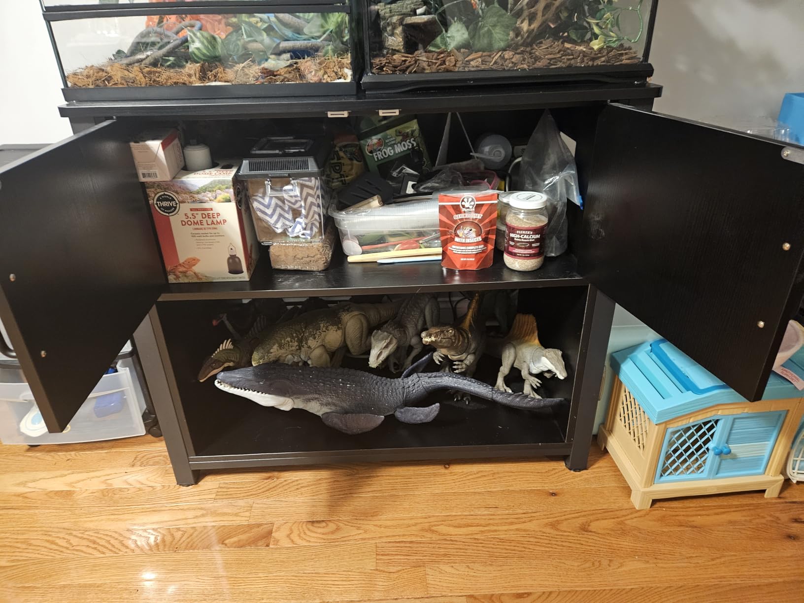 BEURUKU 55-75 Gallon Fish Tank Stand, Aquarium Stand with Cabinet & Power Outlets for Fish Tank Accessories Storage, Heavy Duty Metal Terrarium Stand, 52