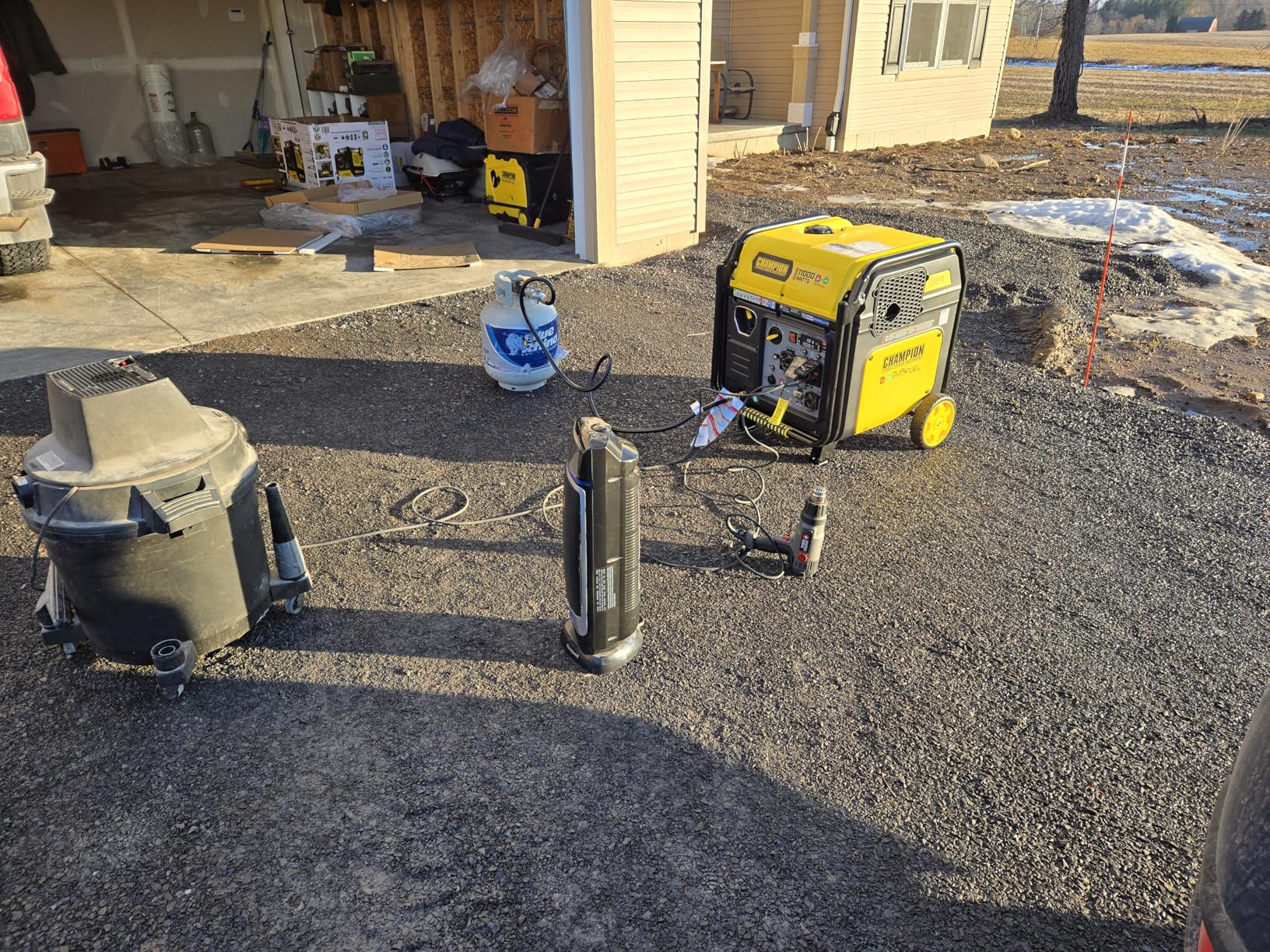 Champion Power Equipment 11,000-Watt Electric Start Dual Fuel Home Backup Portable Inverter Generator with Quiet Technology and CO Shield customer photo 2