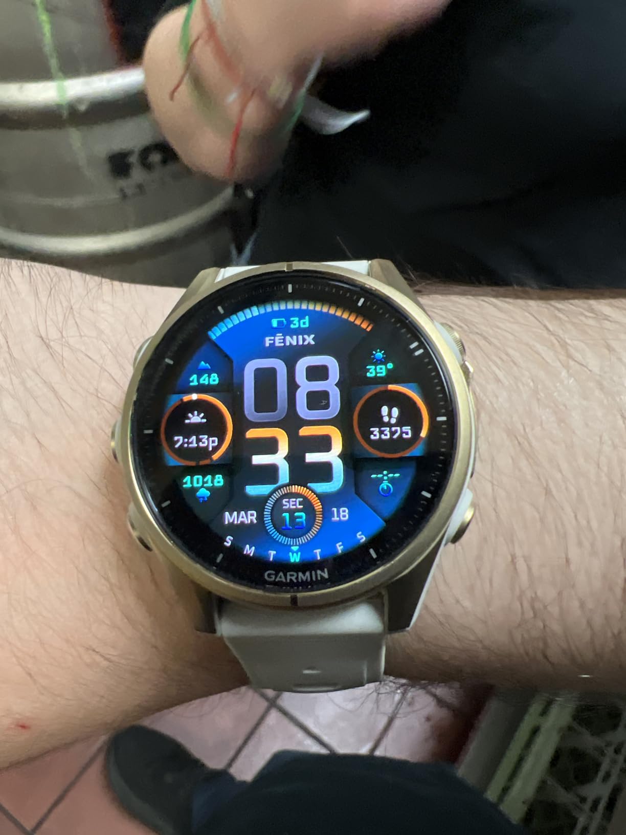 fēnix 8 - 43mm, AMOLED, Sapphire, Premium Multisport GPS Smartwatch, Long-Lasting Battery Life, Dive-Rated, Built-in LED Flashlight, Soft Gold with Dark Sandstone Band customer photo 1