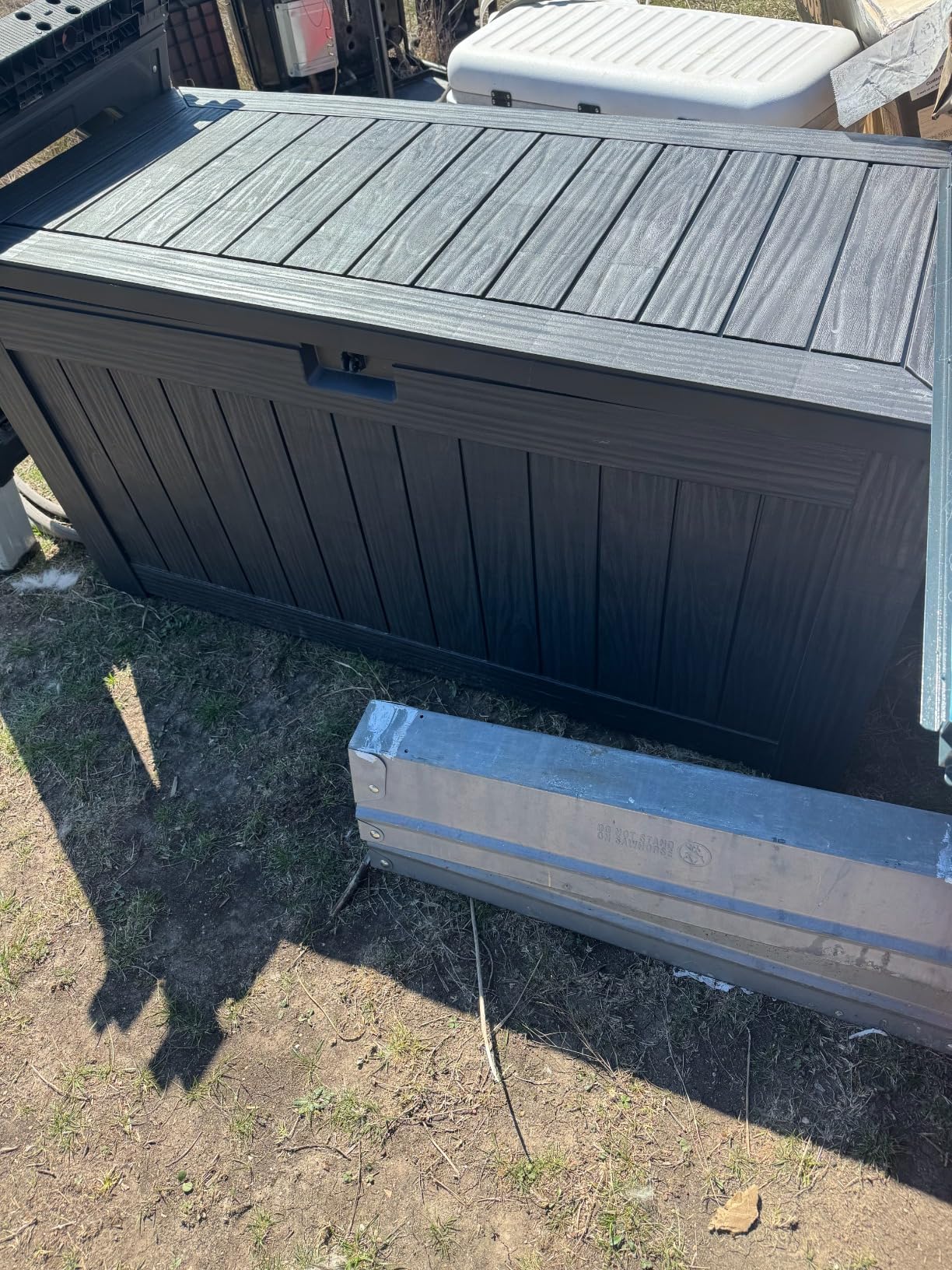 Devoko 120 Gallon Deck Box Resin Outdoor Storage Box Waterproof for Patio, Large Outdoor Storage Bench Lockable for Outside (Black) customer photo 2