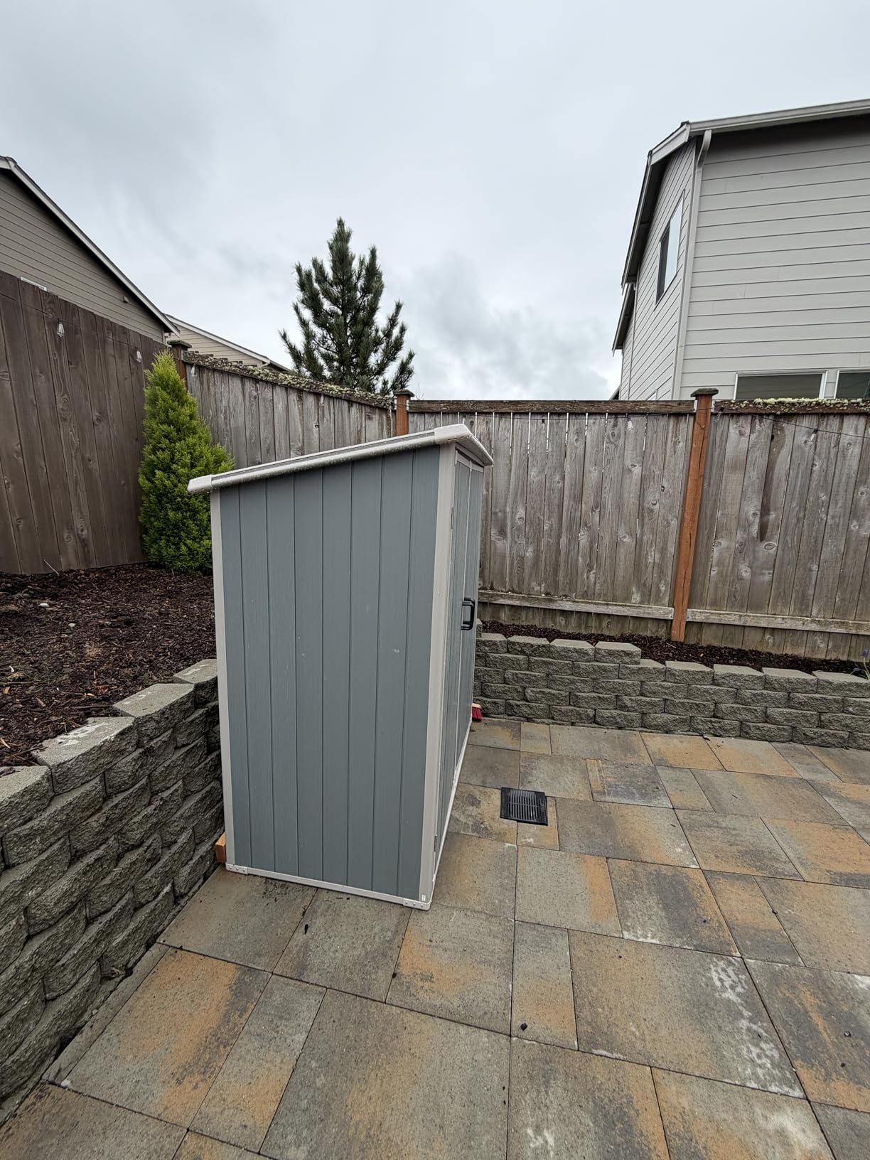 Aoxun Outdoor Storage Shed 5 x 3FT, Resin Shed with Floor and Lockable Door, Plastic Sheds for Garbage Can, Tool, Accessories, Lawn, Garden - Grey customer photo 2