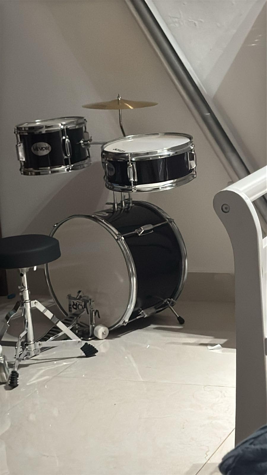 VEVOR Kids Drum Set, 3-Piece 14'' Beginner Drum Sets Junior Drums Set with Adjustable Throne, Two Pairs of Drumsticks, Cymbal, Pedal, Tom Snare Bass, Starter Drum Kit for Children Age 6-13 customer photo 1
