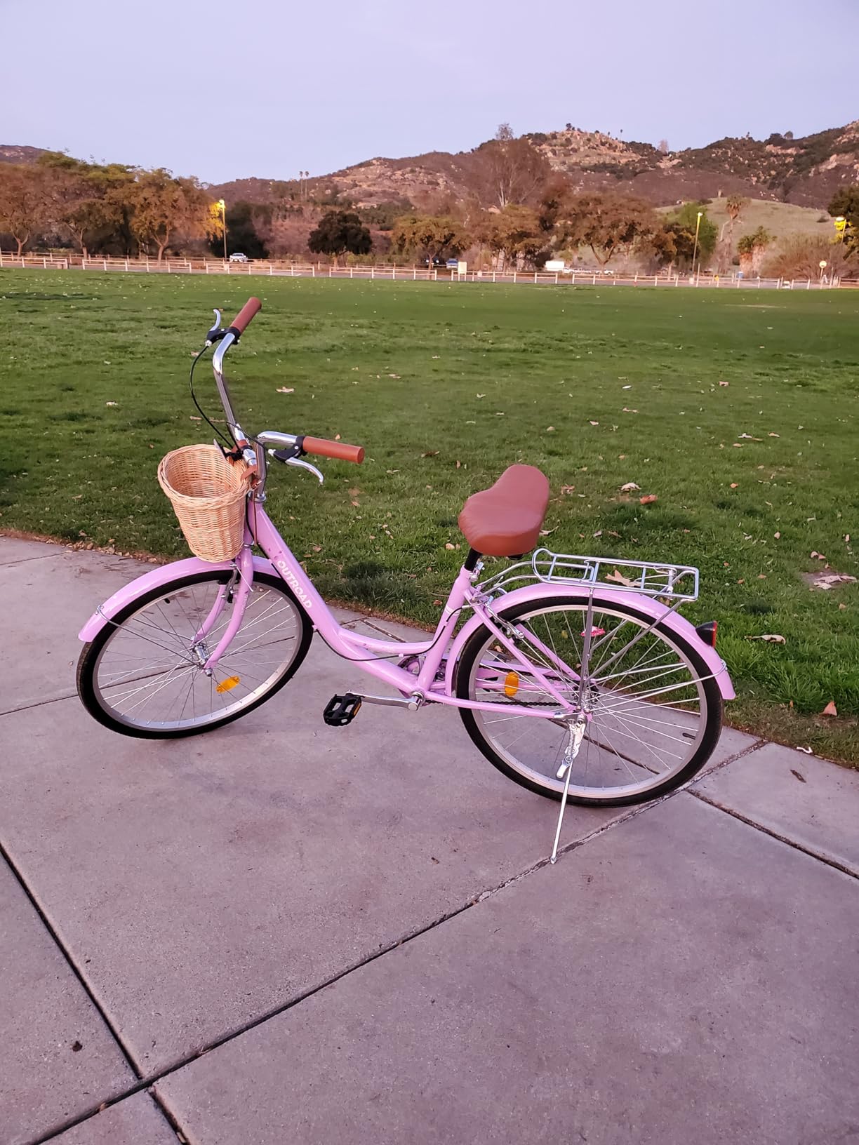Max4out Women Bike Beach Cruiser Bike for Adult, 24 & 26 Inch Comfort Bikes with Rattan Front Basket, Womens Bicycle with Adjustable Seat and Dual V-Brake customer photo 2