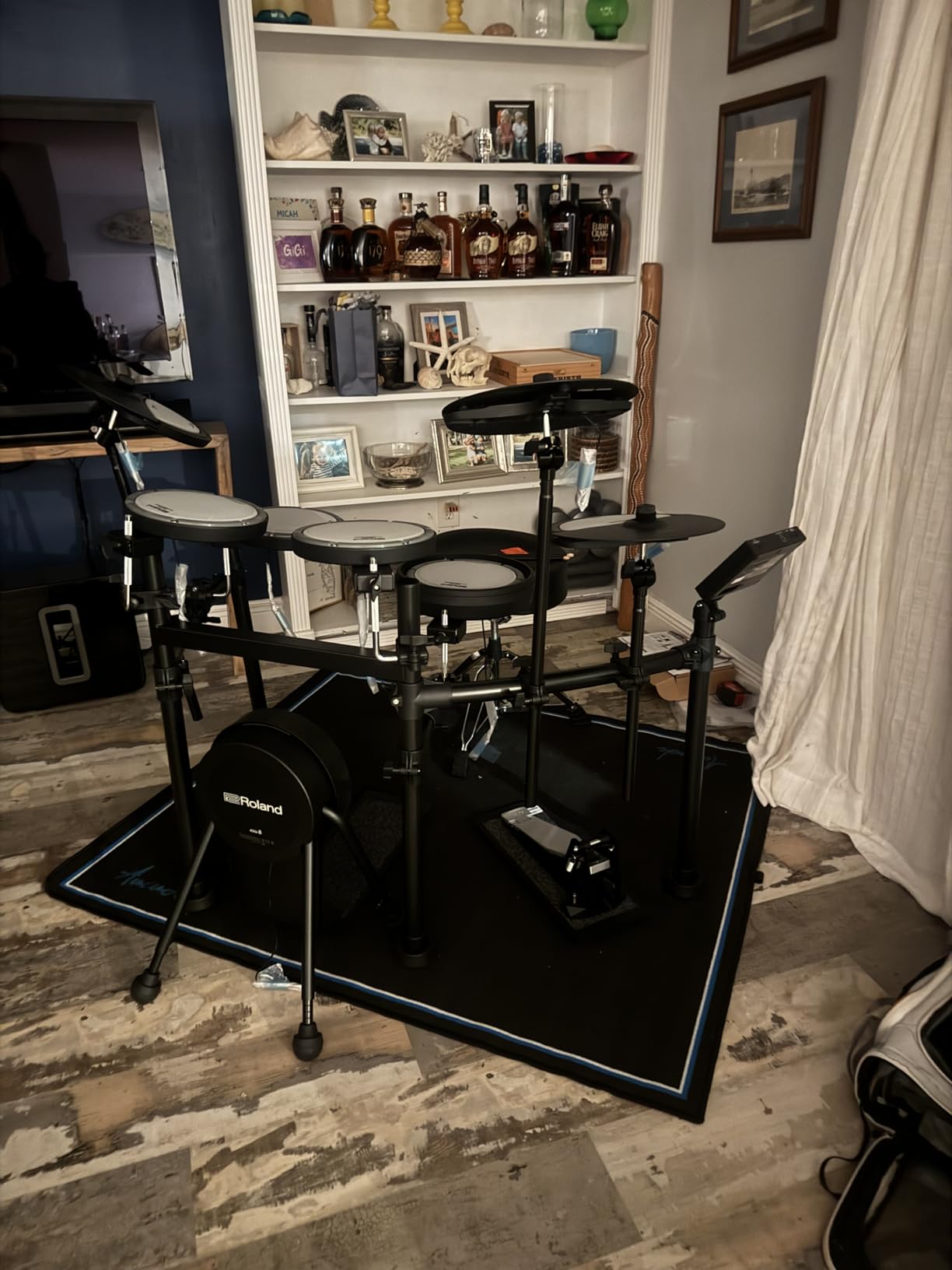 Roland VQD106 V-Drums Revolutionary 5-Piece Electronic Quiet Design Drum Kit, Perfect for Home Practice, Up To 75% Noise Reduced Pads, TD-07 Sound Module, Bluetooth Connectivity customer photo 1