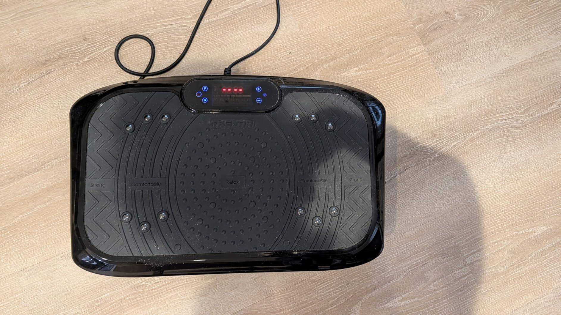 Vibration Plate Exercise Machine Weight Loss, Full Body Workout Vibration Plate Lymphatic Drainage, 199 Adjustable Speeds Power Shaping Vibrating Plate 450 Lbs Capacity Fitness Platform customer photo 2