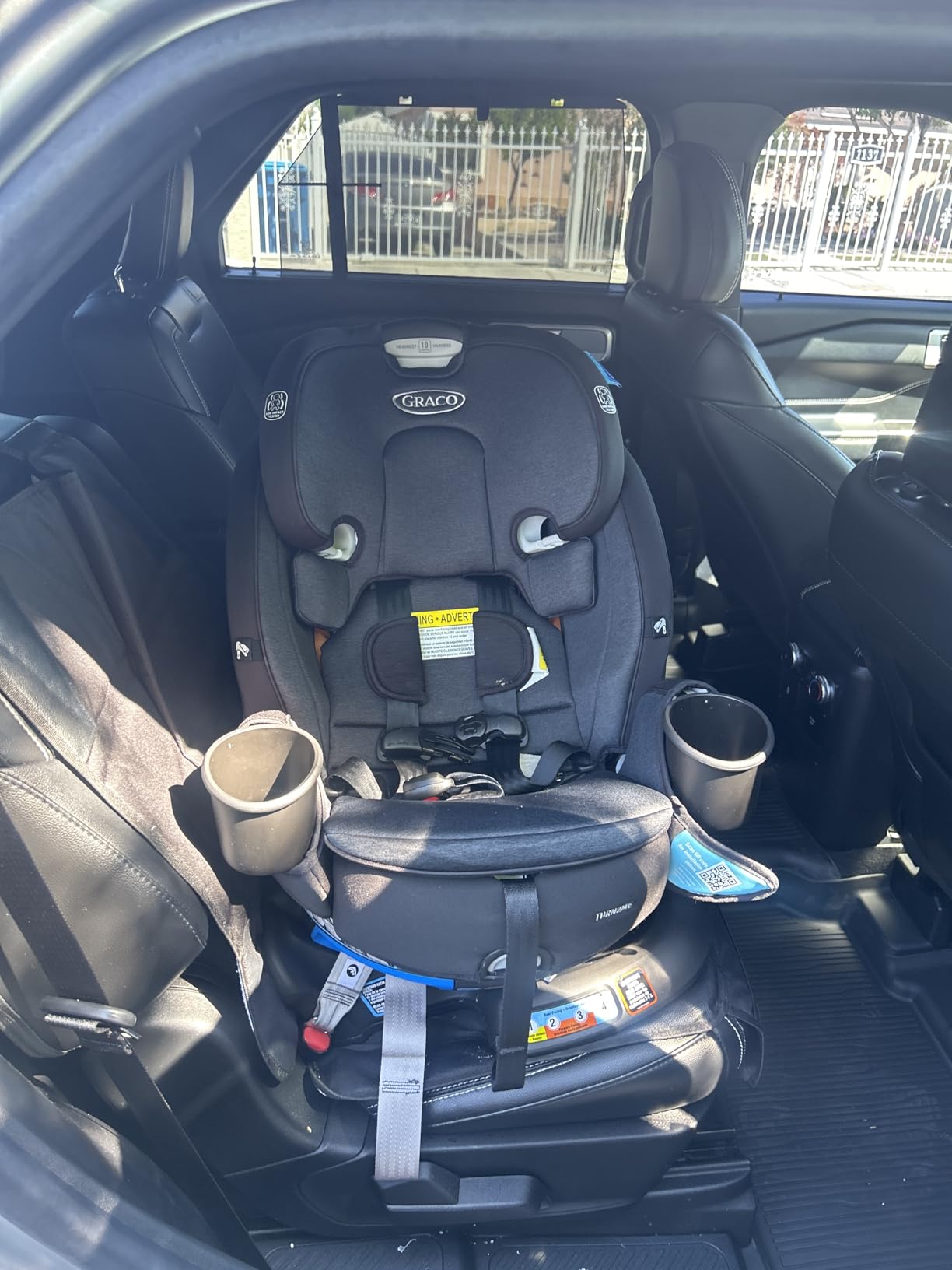 Graco Turn2Me 3-in-1 Rotating Convertible Car Seat, Manchester, Rear-Facing Rotation Only, Forward-Facing Mode, Highback Booster Up to 100 lbs, Adjustable Headrest & Harness, Steel Reinforced Frame customer photo 1