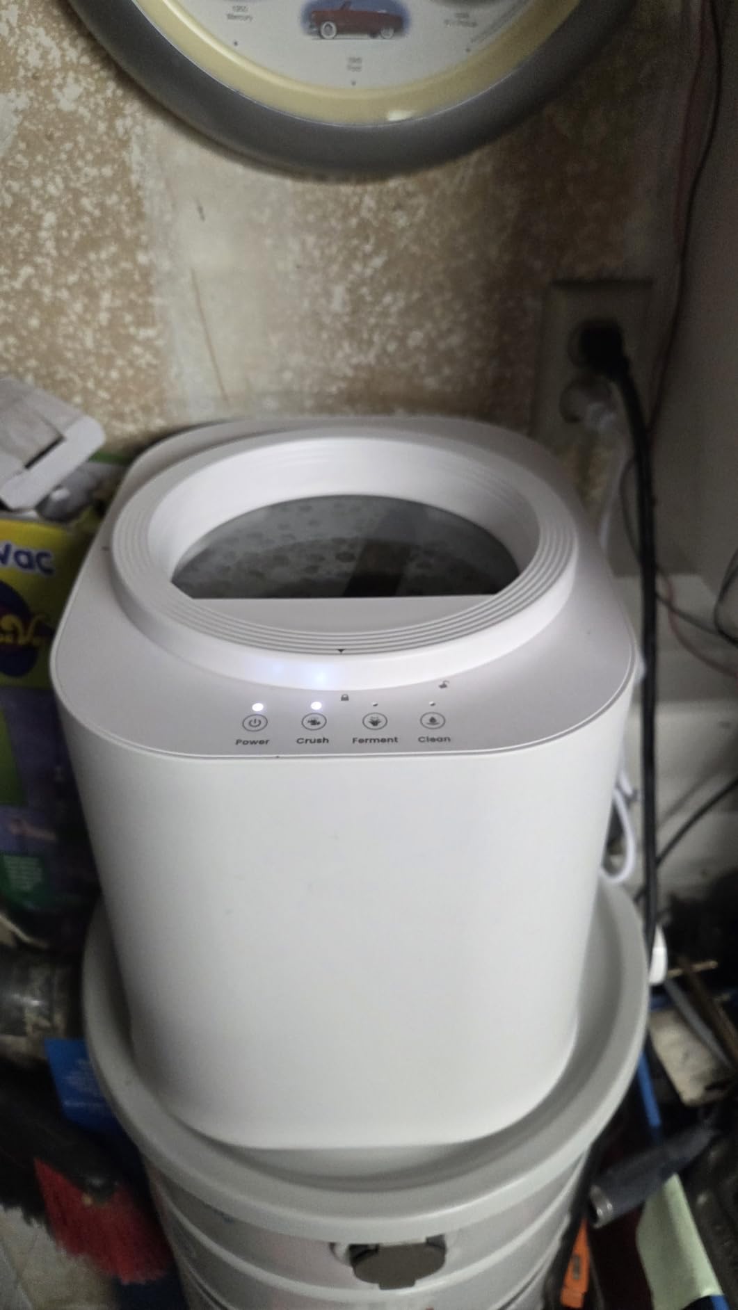 4L Electric Composter for Kitchen, Smart Countertop Compost Bin, Odorless | Low Noise | Auto-Cleaning | Turn Food Waste into Fertilizer, Indoor Food Waste Compost Machine, White customer photo 2