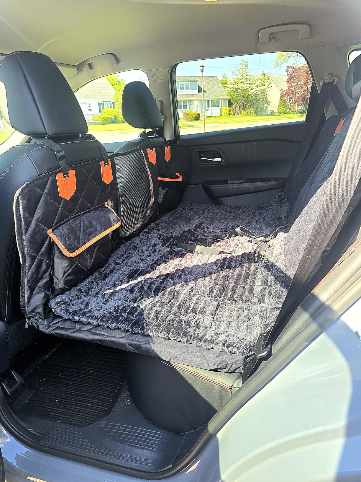 IJVAE Dog Seat Cover for Back Seat, Hard Bottom Back Seat Extender Holds 500 lbs, Waterproof & Nonslip Car Hammock for Large Pets, Comfortable Travel Seat Protector for SUV and Sedan customer photo 1