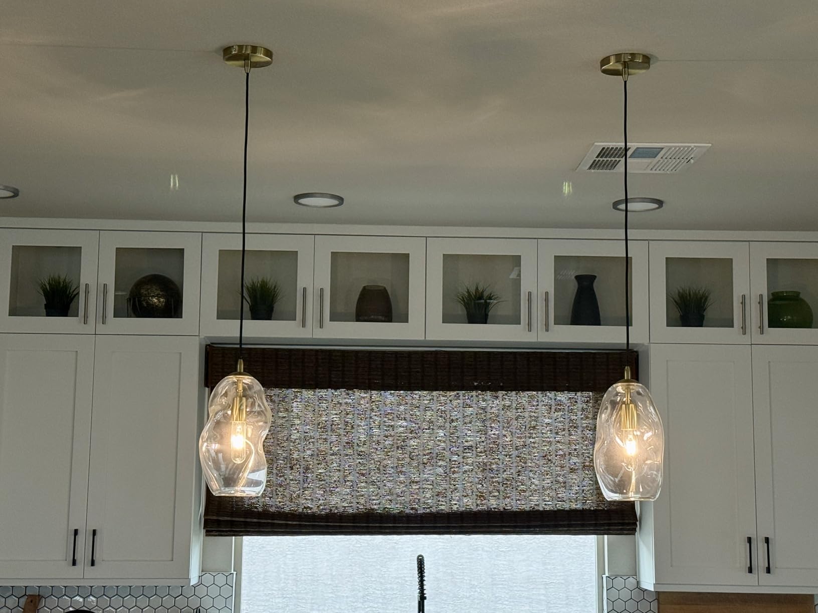 CASAMOTION Modern Pendant Lights Kitchen Island Large Gold Hanging Light Fixtures for Dining Table Blown Art Glass Clear Organic Globe Bedroom Foyer Entryway Hallway Lamp 12