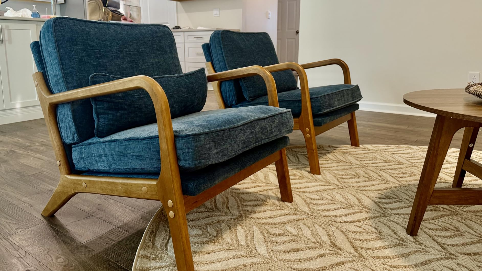 Karl home Accent Chair Mid-Century Modern Chair with Pillow Linen Fabric Upholstered Lounge Arm Chair with Solid Wood Frame & Soft Cushion for Living Room, Bedroom, Balcony, Green customer photo 2