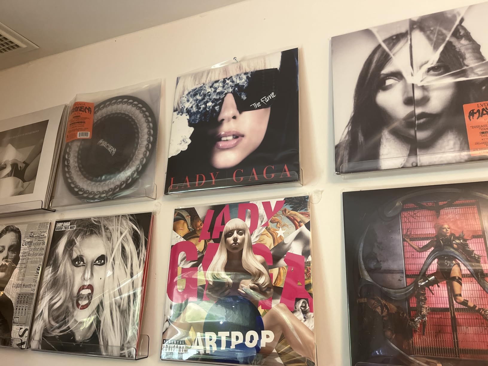 Hudson Hi-Fi Anti-Static Vinyl Record Sleeves - Durable Clear Disc Sleeves - Protect Your LP Albums from Scratches, Dust & Dirt - Acid-Free Rice Paper Disc Covers, 50x Outer Sleeves customer photo 2