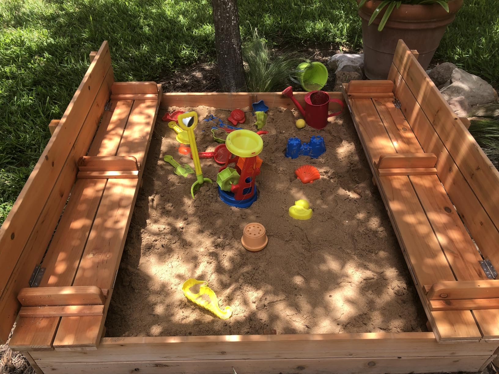 Large Wooden Kids Sandbox with Lid - Outdoor Sand Box for Kids with Cover Sand Protection, Foldable Bench Seats and Bottom Liner customer photo 2