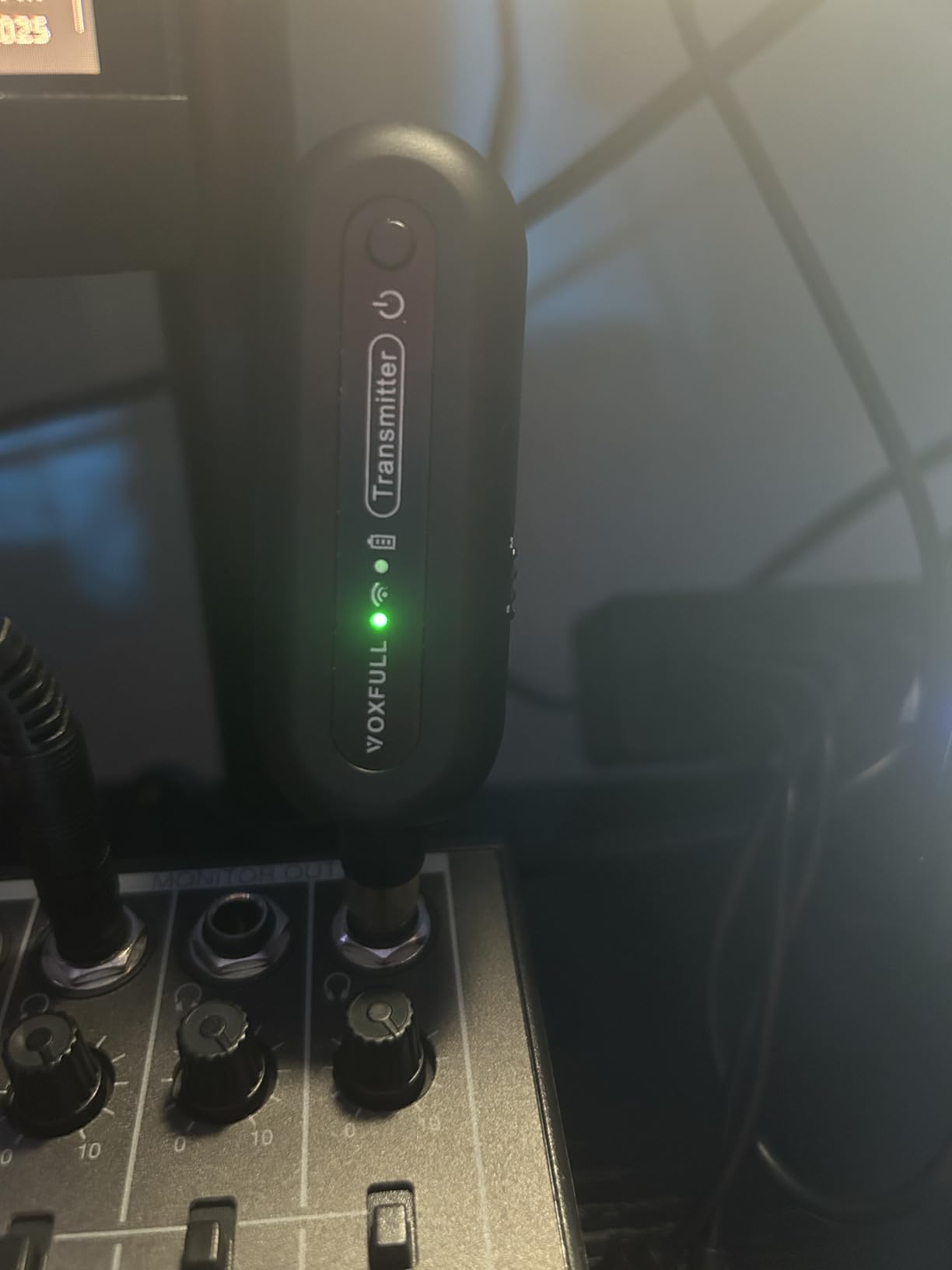 Stereo Wireless in Ear Monitor System 2.4G Wireless IEM System with Transmitter Clip on Receiver Automatic Pairing in-Ear Monitoring for Church,Stage,Live Performance (M6S) customer photo 2
