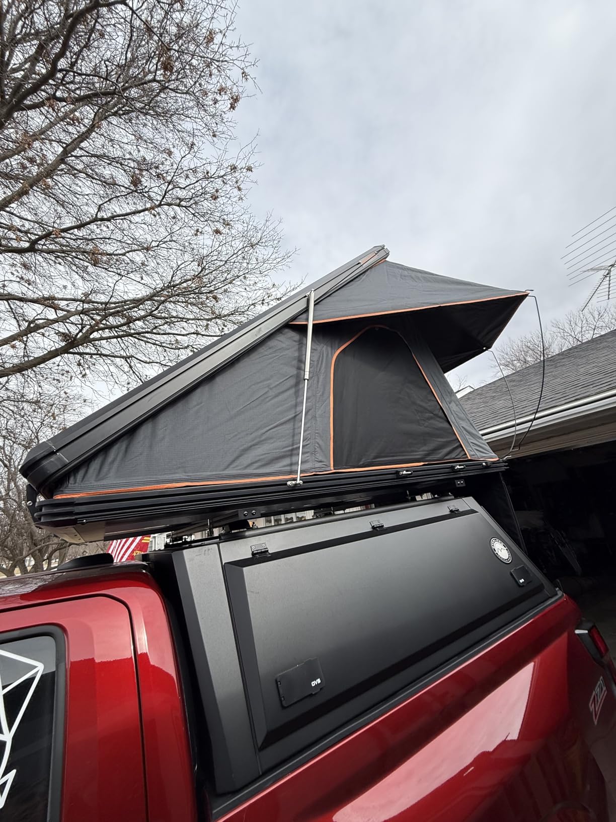 Adventurer Pro Rooftop Tent Hard Shell with USB Outlet, Side Awning, Replaceable Rain Fly&Luggage Racks for 4 Season Camping, Aluminum Pop Up 2-3 Person Roof Top Tent for Truck Jeep SUV Van Trailer customer photo 2