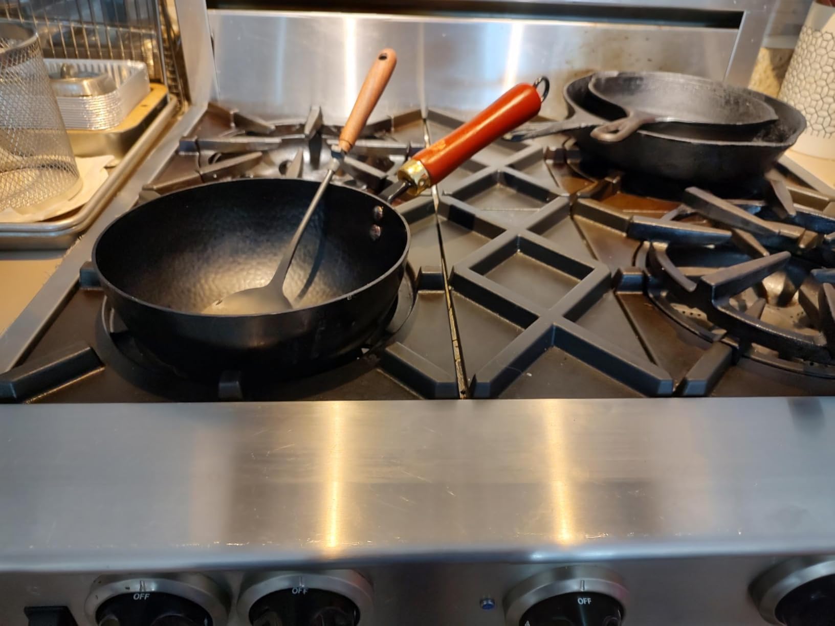 WANGYUANJI 10Inch Carbon Steel Skillet,Hand-Hammered Frying Pan with Removable Handle No Chemical Coating,Flat Bottom Pow Wok Pan for Electric,Induction,and Gas Stoves (Seasoning Required) customer photo 1